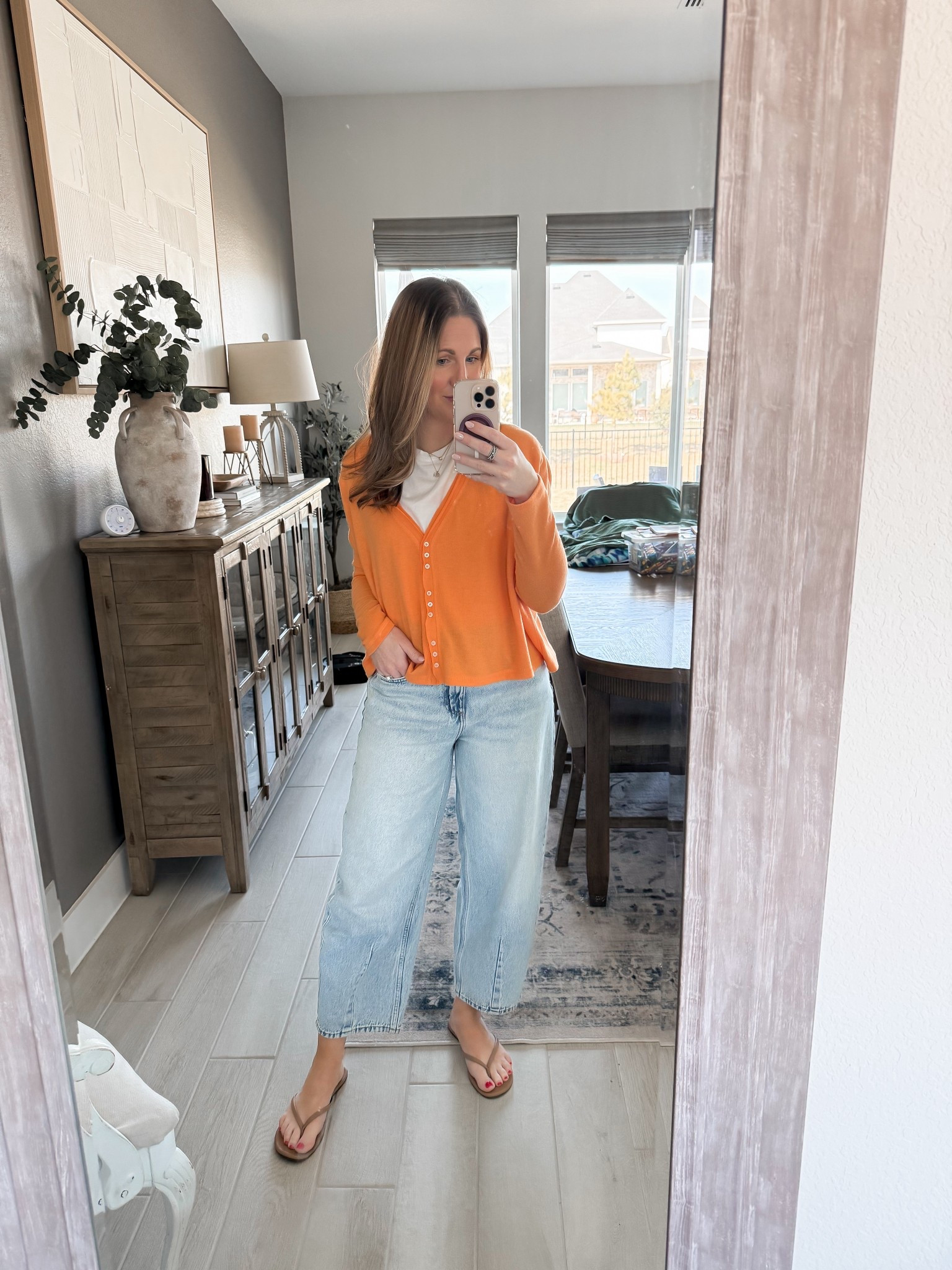 Barrel jeans are officially my new favorite fit 👖 They give that effortless, relaxed look but still feel so flattering and put-together. Paired mine with this lightweight cardigan for an easy spring outfit I’ll be wearing on repeat. Comfortable enough for everyday mom life but still feels elevated. 

#LTKmomlife #LTKSeasonal #LTKootd