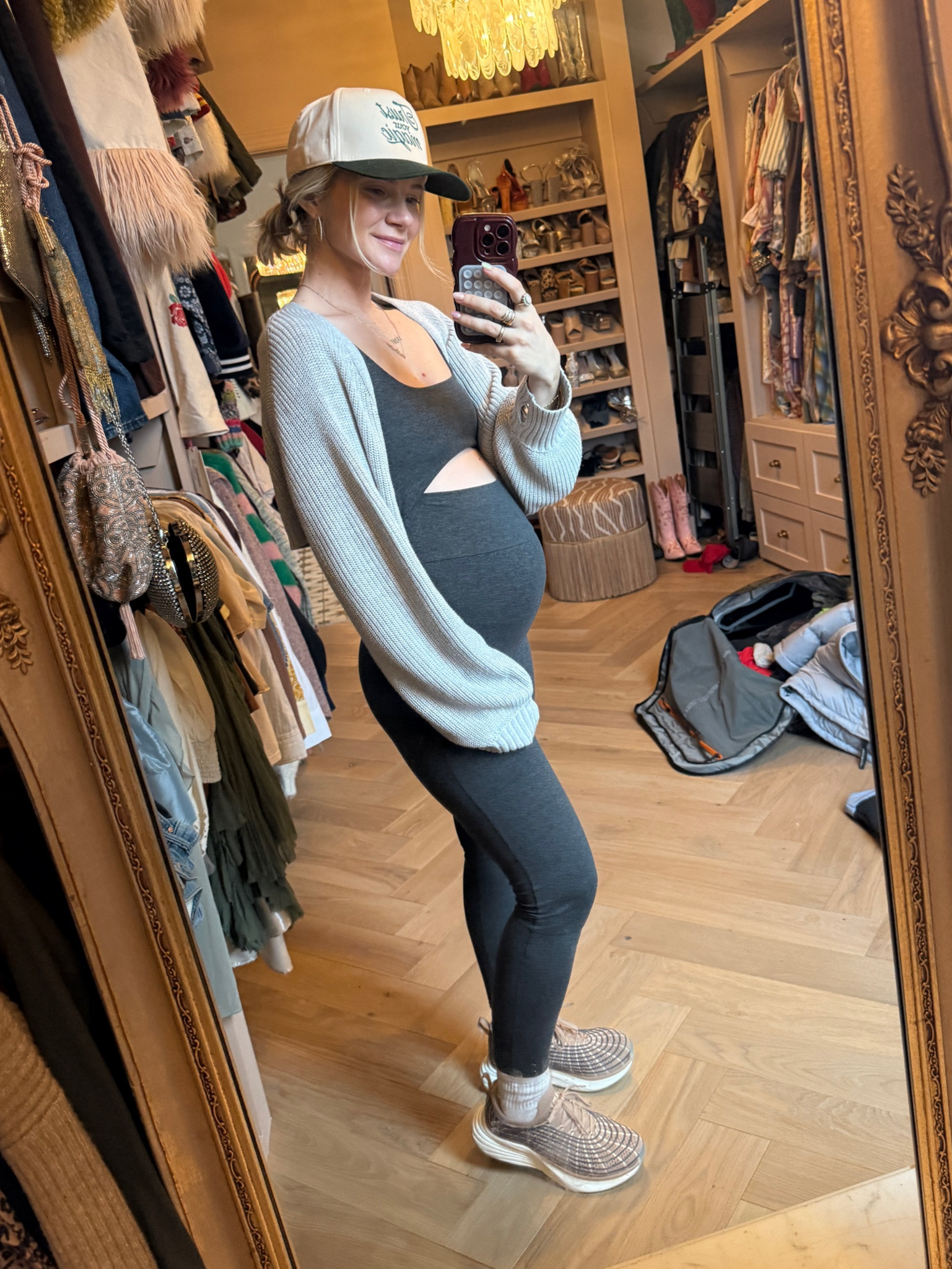 Leggings, maternity, workout outfit 

#LTKFindsUnder100 #LTKPetite