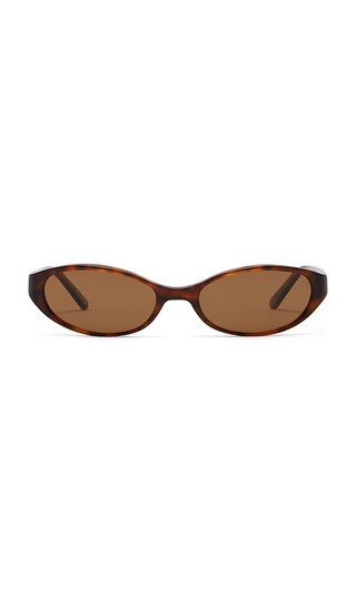 Banbe The Selena Sunglasses in Brown. | Revolve Clothing (Global)