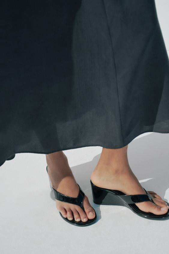 PATENT-EFFECT WEDGE SANDALS | Zara UK