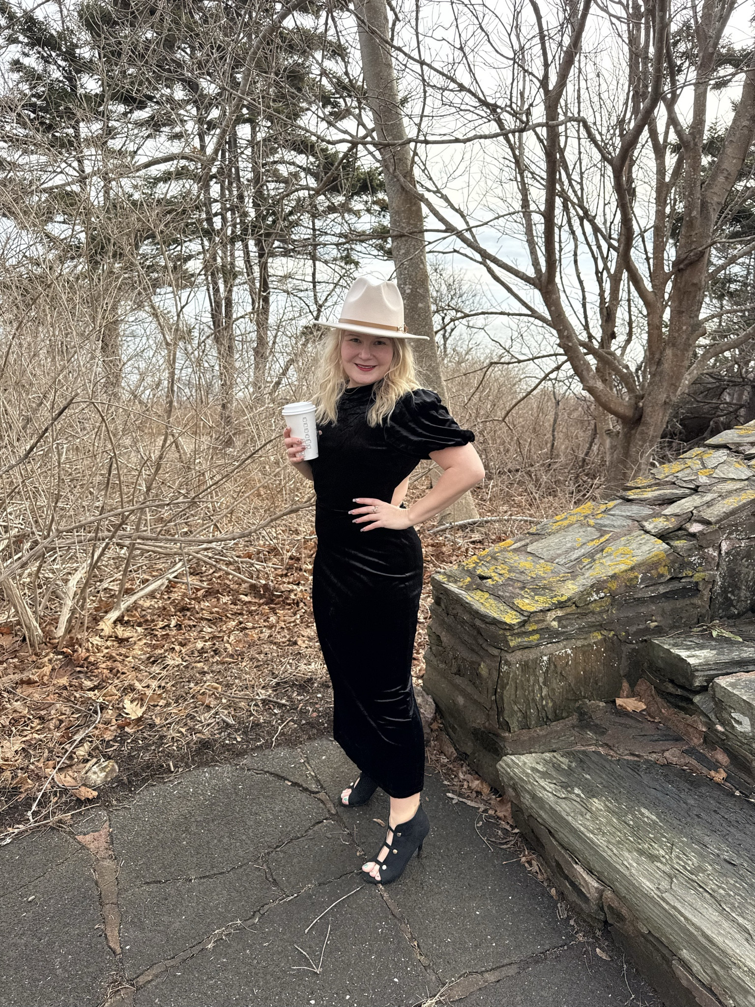 I am loving this black velvet dress from Lulus. Backless with a bow, it is perfect for date night, a winter wedding, or Valentine’s day. 

#LTKPetite #LTKFindsUnder100 #LTKootd