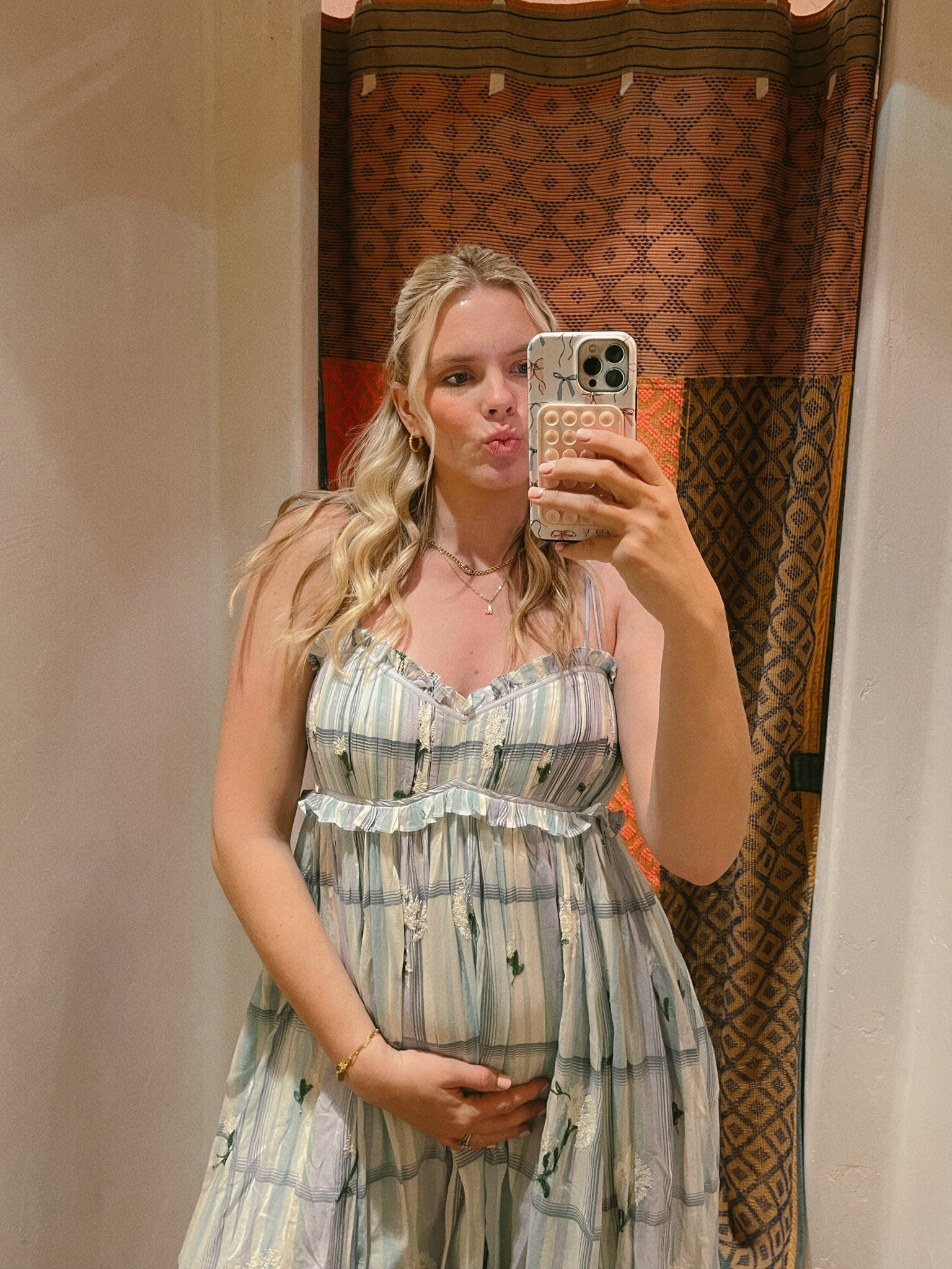 Florals for spring! Love this color way, runs TTS

#freepeople #freepeoplestyle #springdresses #pregnancystyle 

#LTKbump #LTKSeasonal