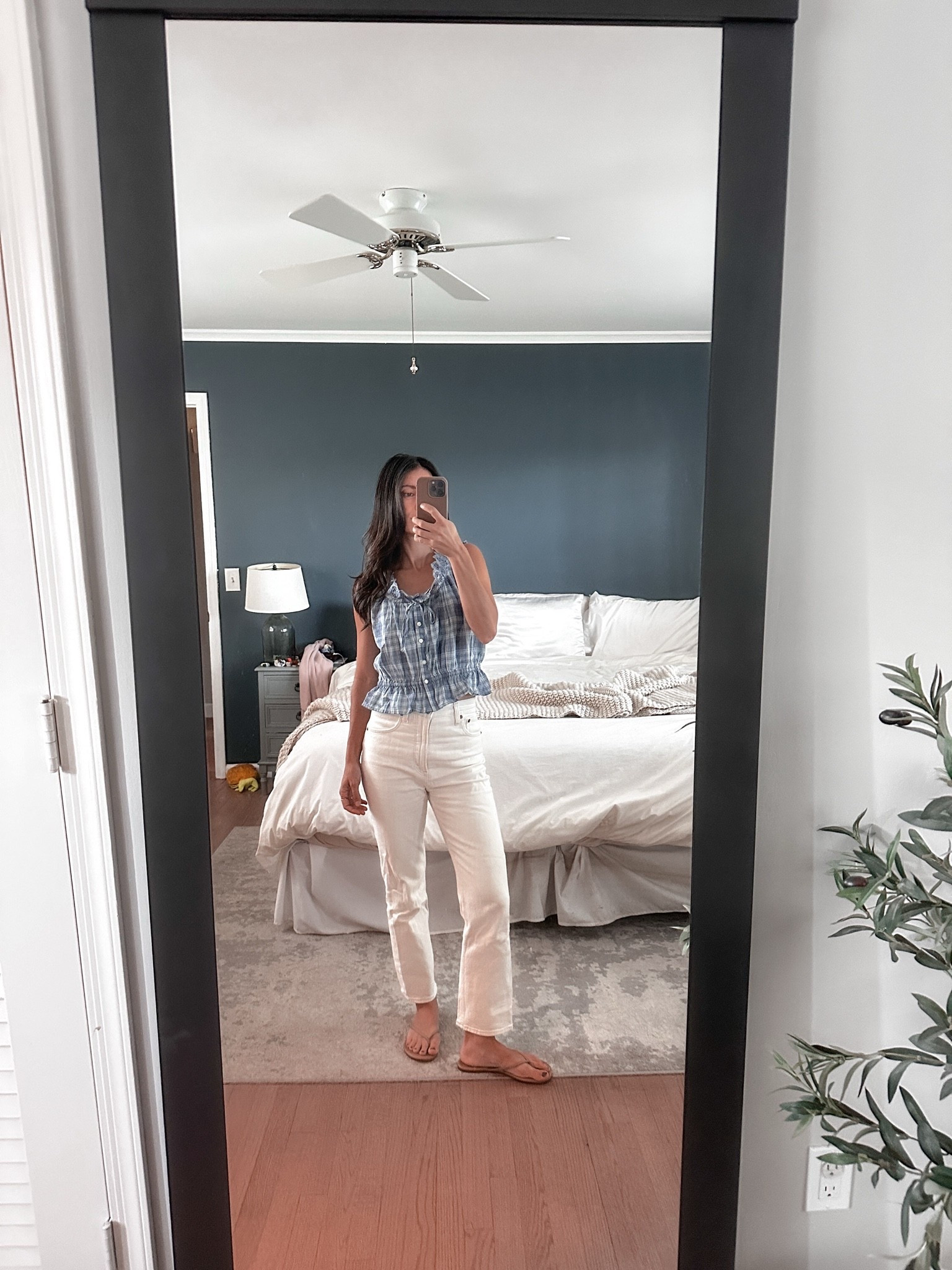 Casual office outfit. Loveee this top! Got it during the gap sale.
 Top: size xs
Cream denim: old Abercrombie

#LTKgrwm #LTKWorkwear #LTKPetite