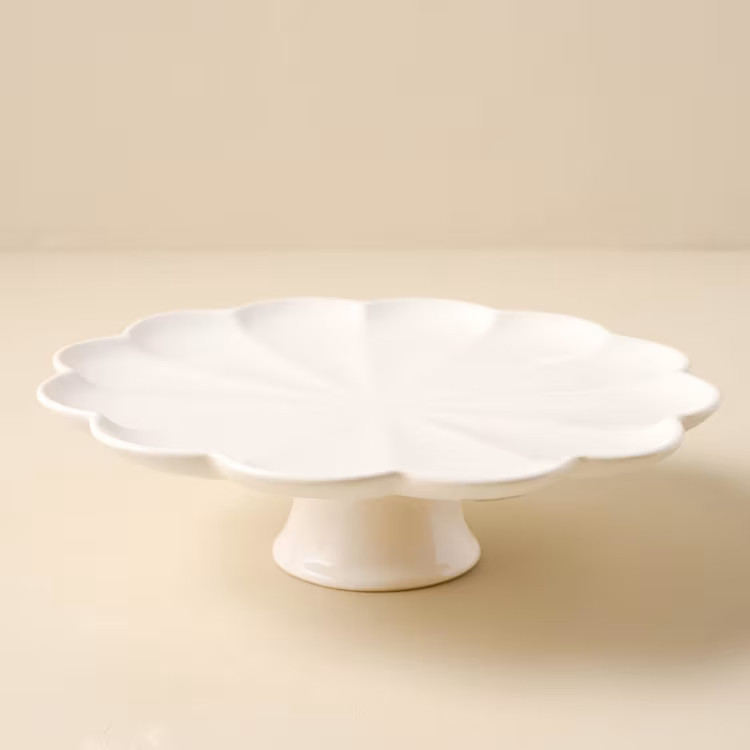 Cream Scalloped Cake Stand | Magnolia