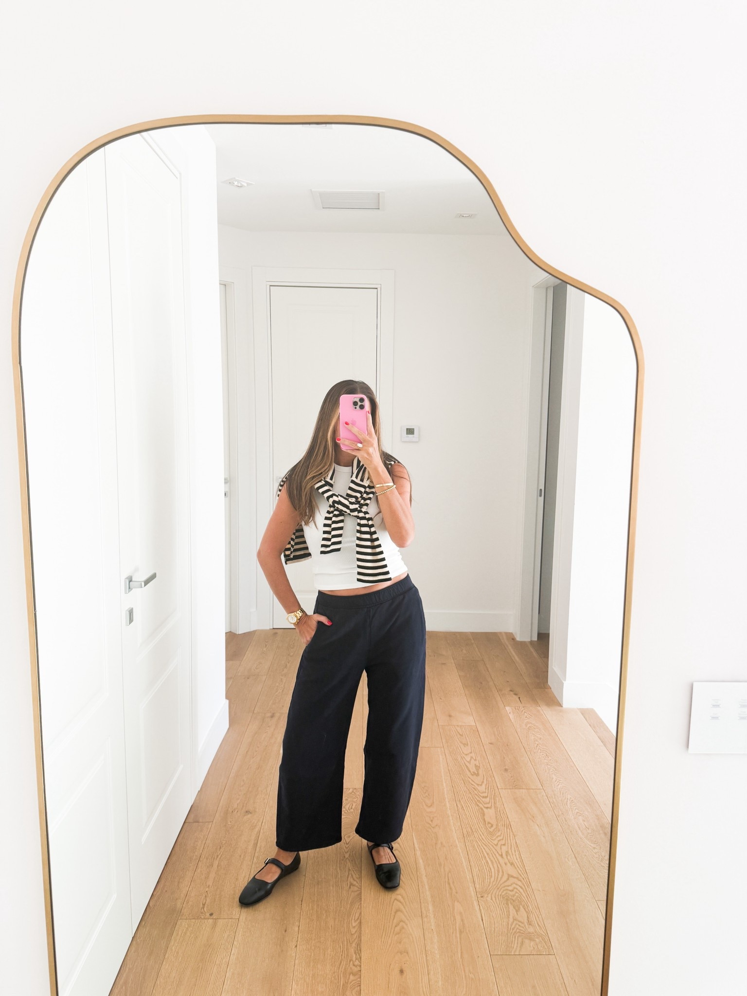 Sweatpants… but make it cute! Also - I own this Zara rib tank in black, too  

#LTKOver40 #LTKdayinmylife #LTKootd