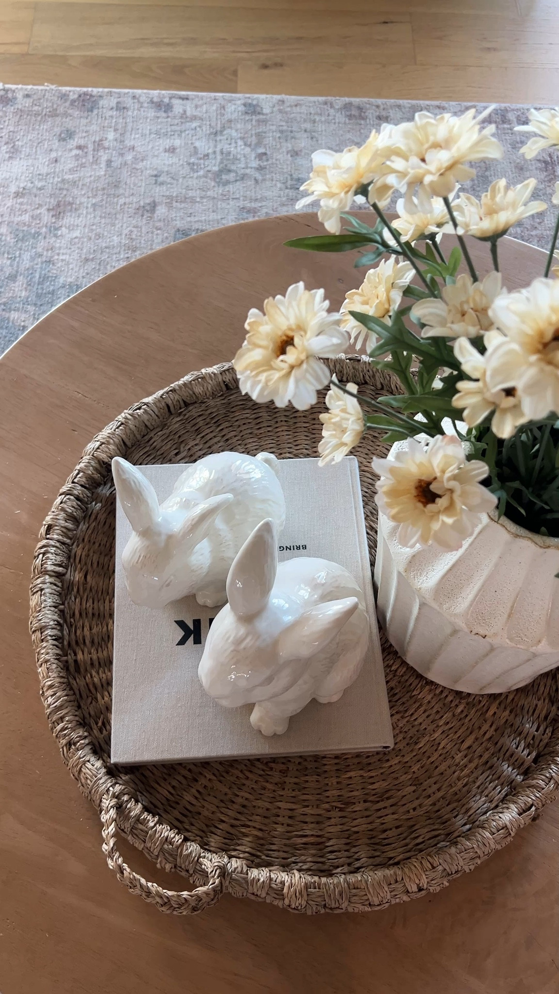 Spring Home Living Room✨

Spring home decor - Home accessories - Home finds - Style tips 

#LTKStyleTip #LTKSeasonal #LTKHome