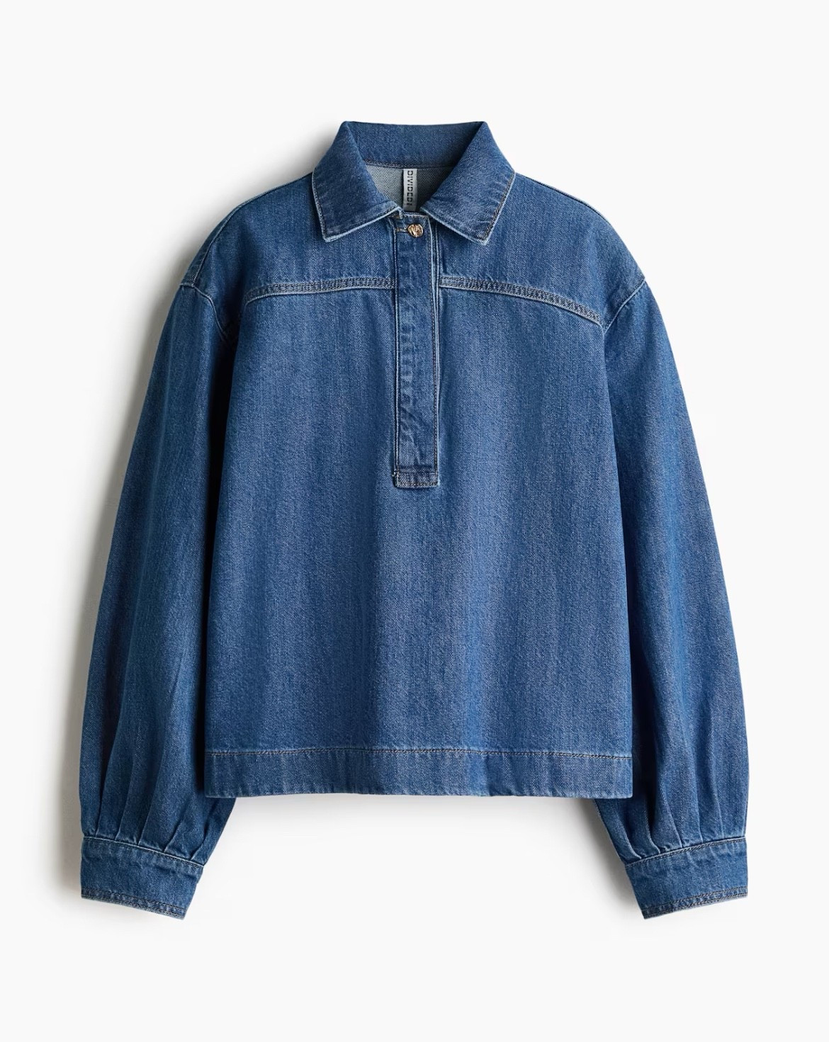 Denim popover collared shirt 

#LTKFindsUnder50 #LTKSeasonal