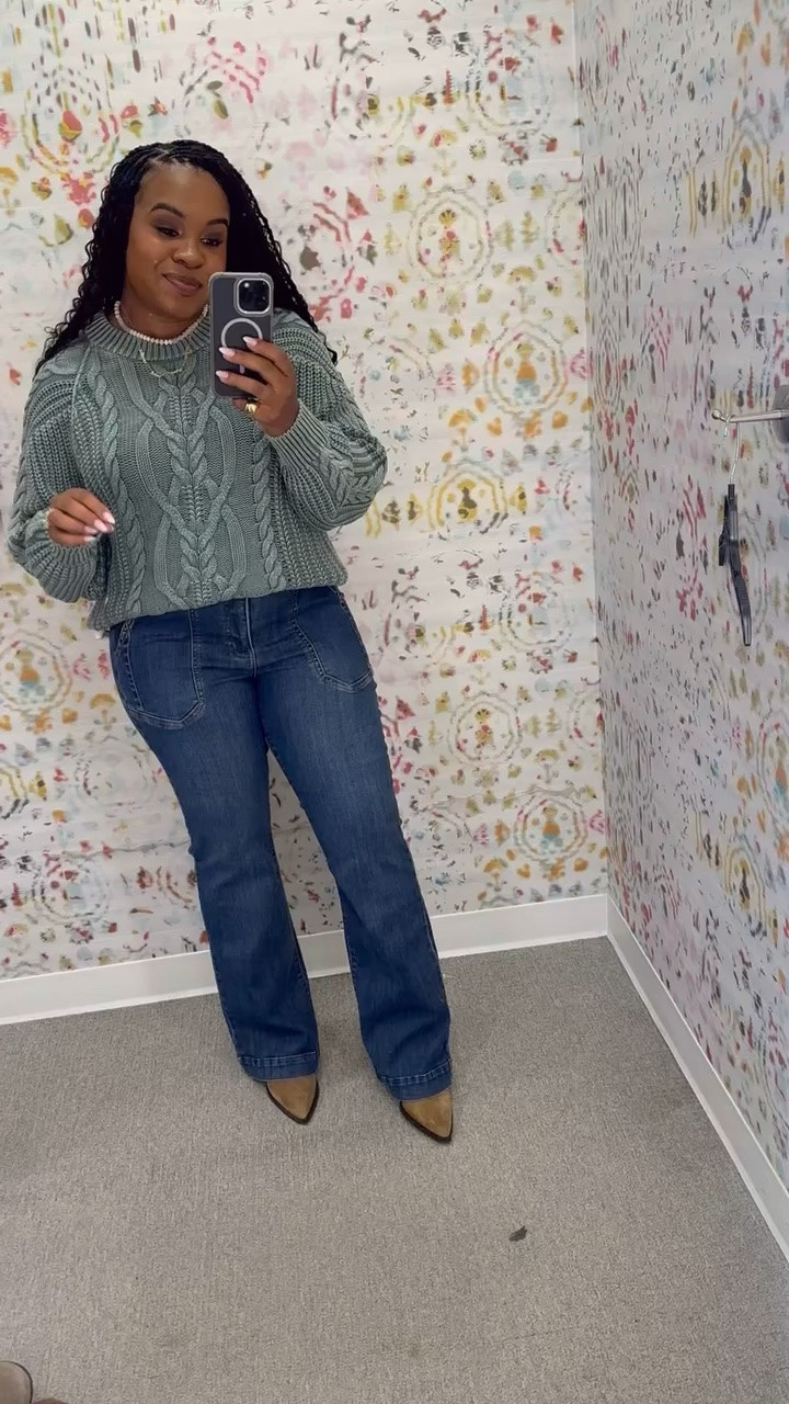 This sweater is perfect for the fall & winter! On sale now 👏🏾

#LTKSeasonal #LTKSaleAlert #LTKMidsize