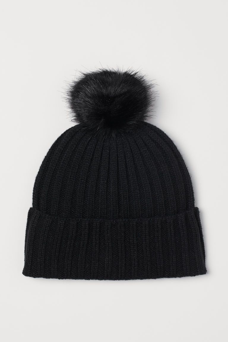Knitted pompom hat | H&M (UK, MY, IN, SG, PH, TW, HK)