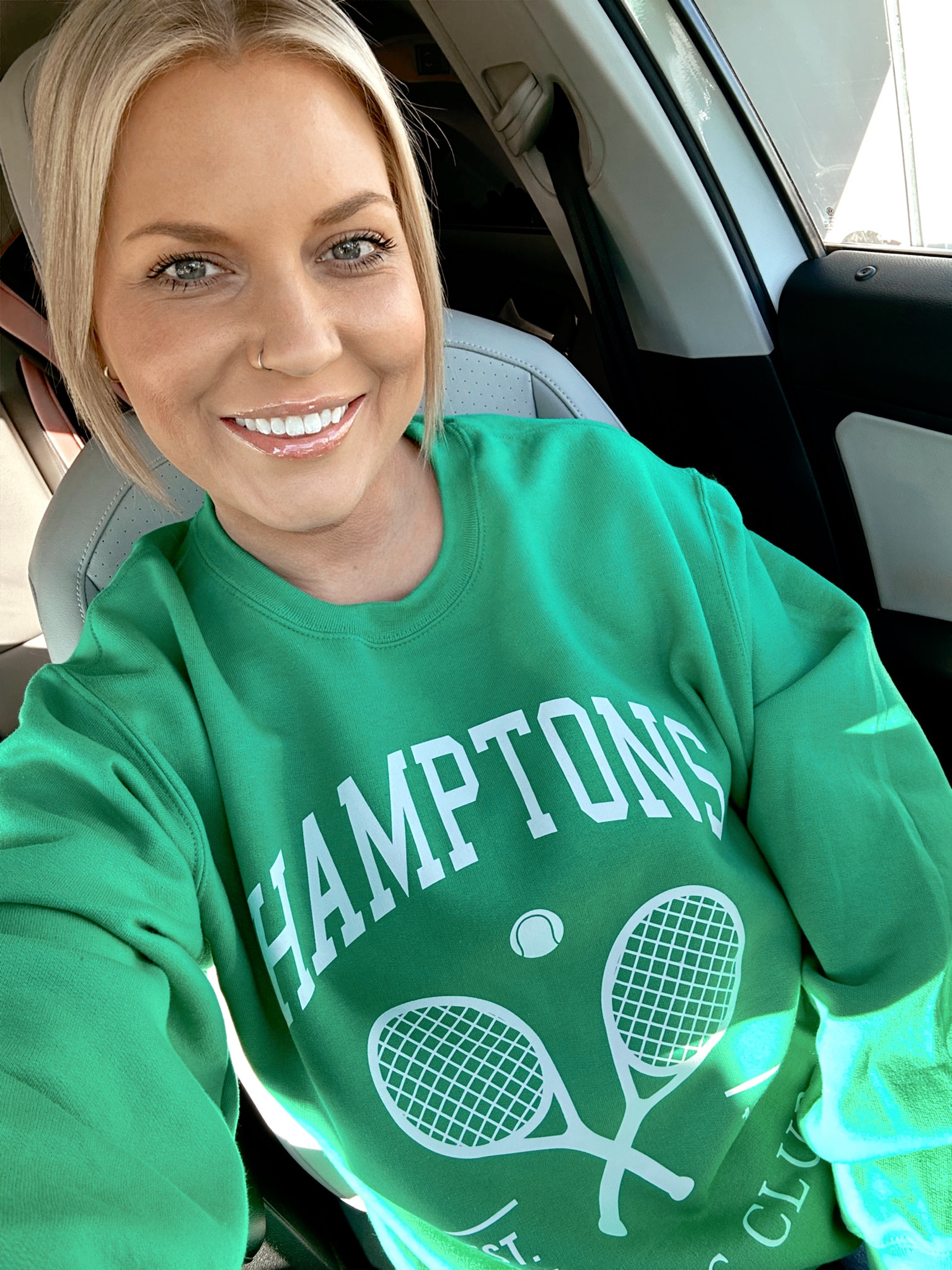 My new favorite sweatshirt 😍

#LTKFindsUnder100 #LTKStyleTip #LTKFindsUnder50