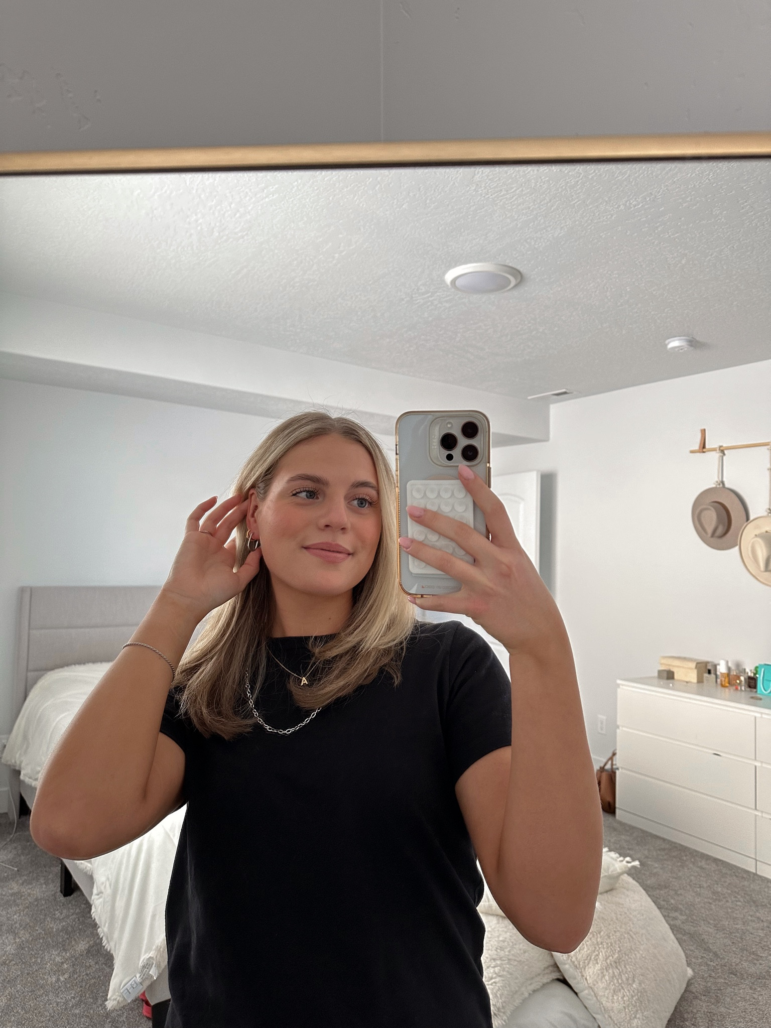 cara loren jewelry!! cutest everyday pieces 