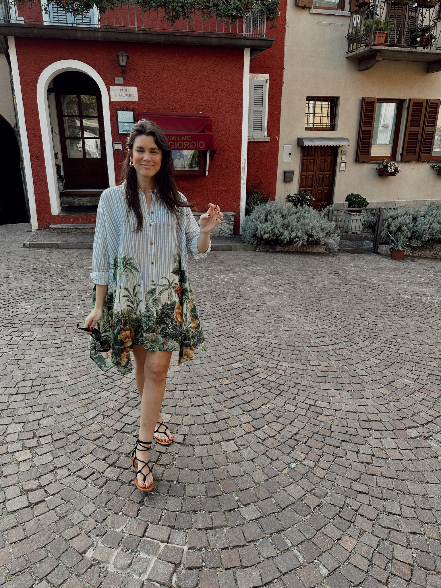 didn’t see George Clooney but we had fun anyways 



#LTKtravel #LTKeurope #LTKstyletip