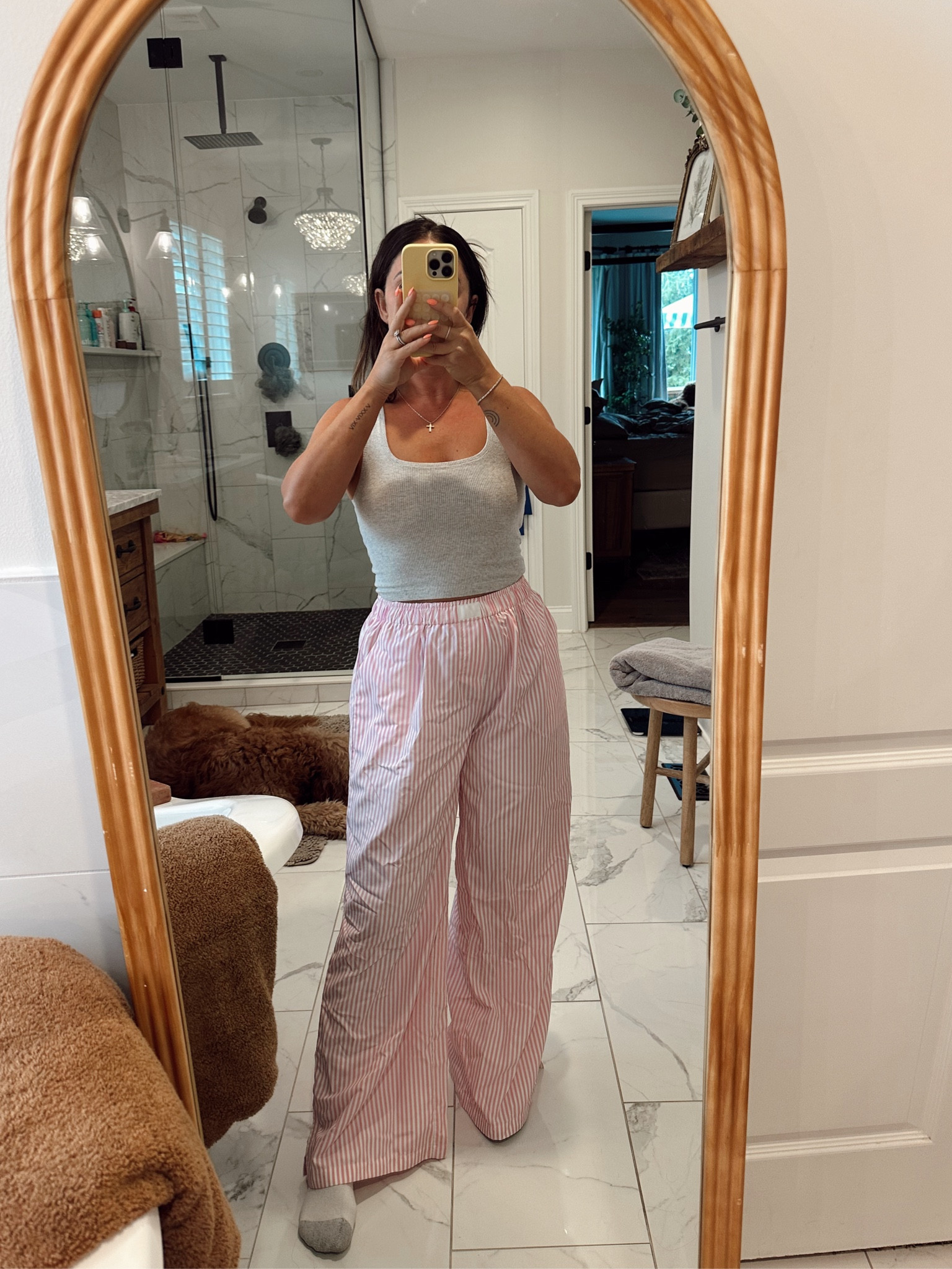 Amazon striped pajama pants wearing a size small🌸


Amazon fashion 
Boxers 
Amazon 