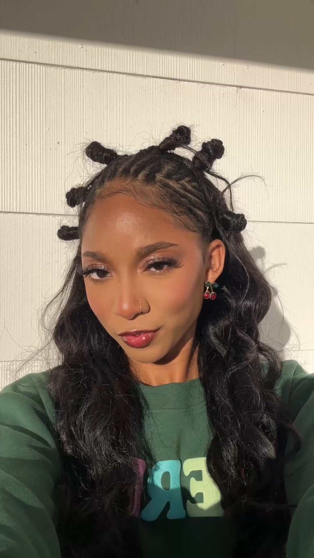 How to do the trending hairstyle 🚨 Fulani braids with Bantu knots and clip-in hair extensions! 