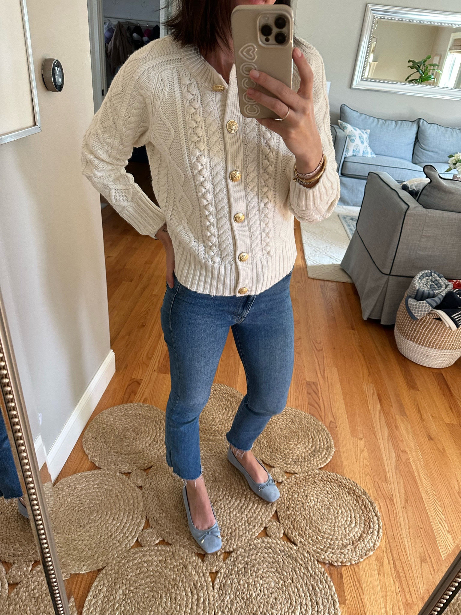 Cable sweater- xs
Long cardigan- xxs
Jeans- tts
Shoes- tts - use code COCO20


#LTKitbag #LTKsalealert #LTKshoecrush