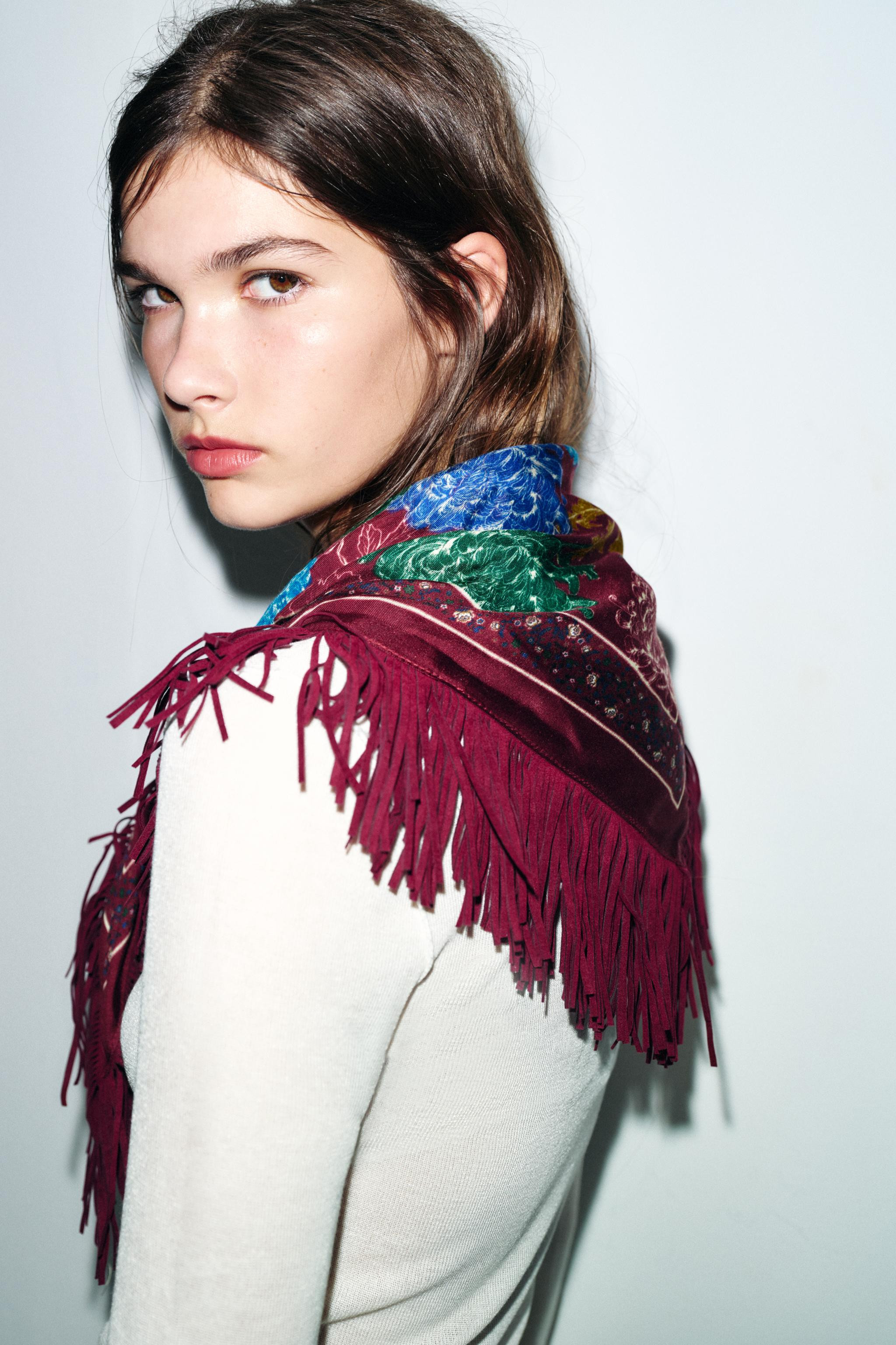 PRINTED SCARF WITH SILK | Zara UK