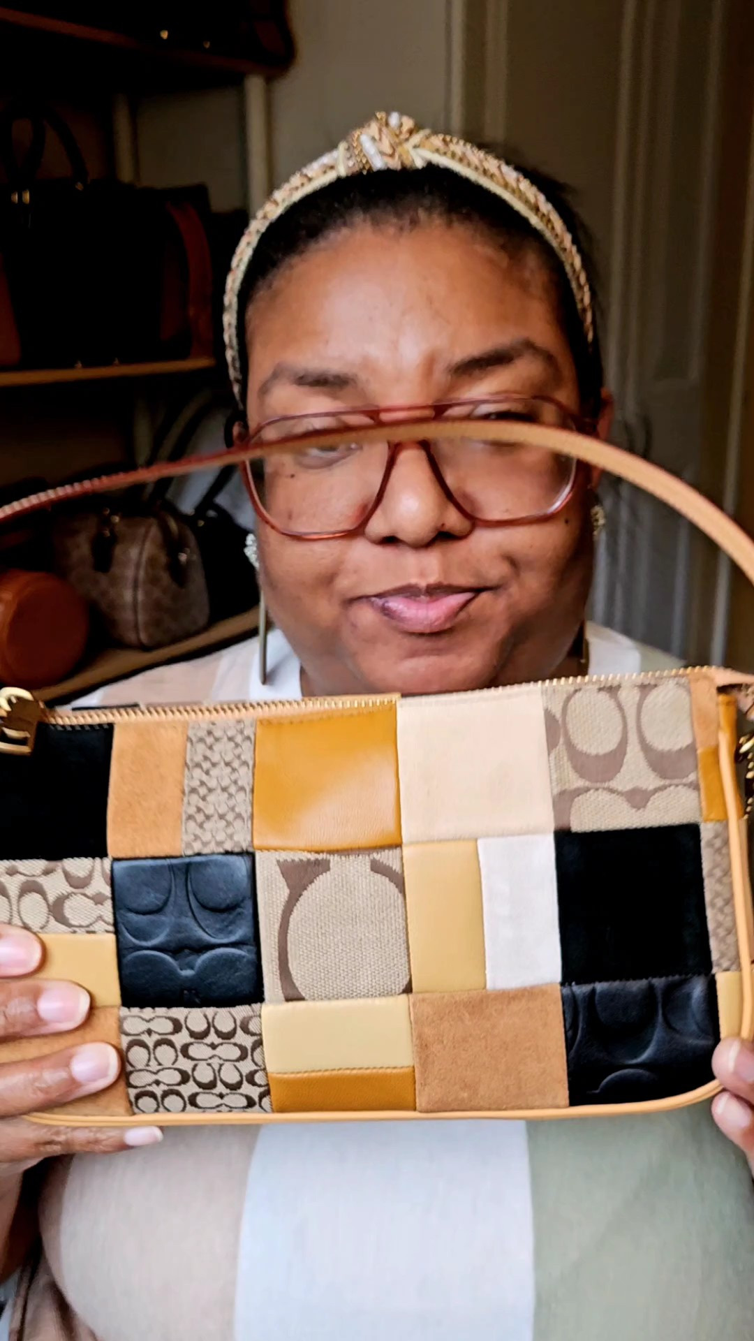 What's In My Bag | Coach Plaza Bag 25 with Patchwork 

