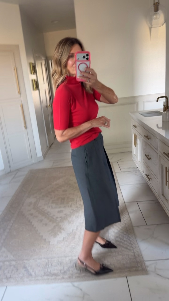 Size medium red top and size small shorts

#LTKOver40 #LTKootd