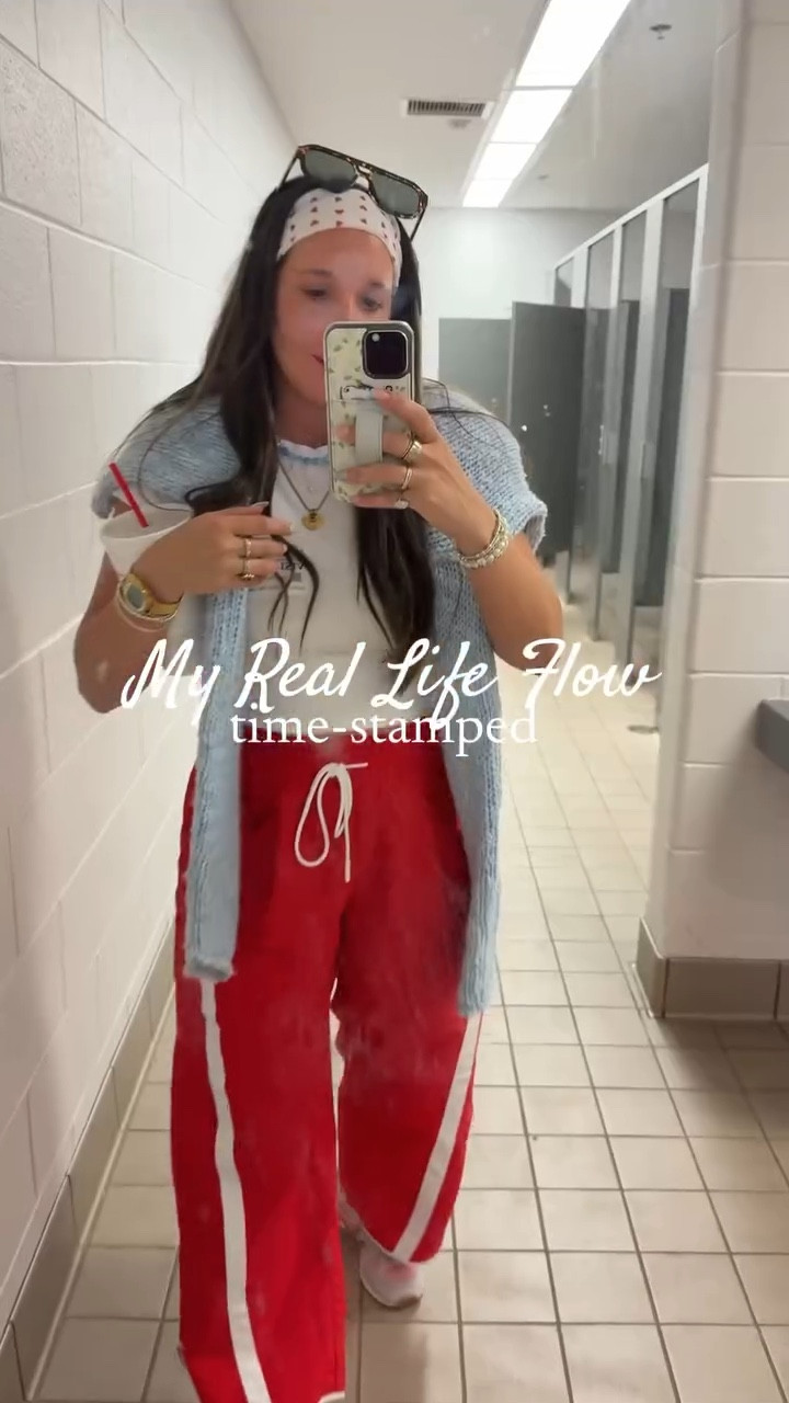 Today’s real life flow - feet hit the floor at 5:15am and never stopped! Happy May 1st y’all & Let the end of year school chaos begin…I know my other mommas can relate.

Alsooooo Best MJ song and ya can’t tell me otherwise! 

#momlife #sahm #budgetfashion #homedecor #modernfarmhouse walmartfinds amazonfinds ncmom lifestylecreator affordablestyle twin mom