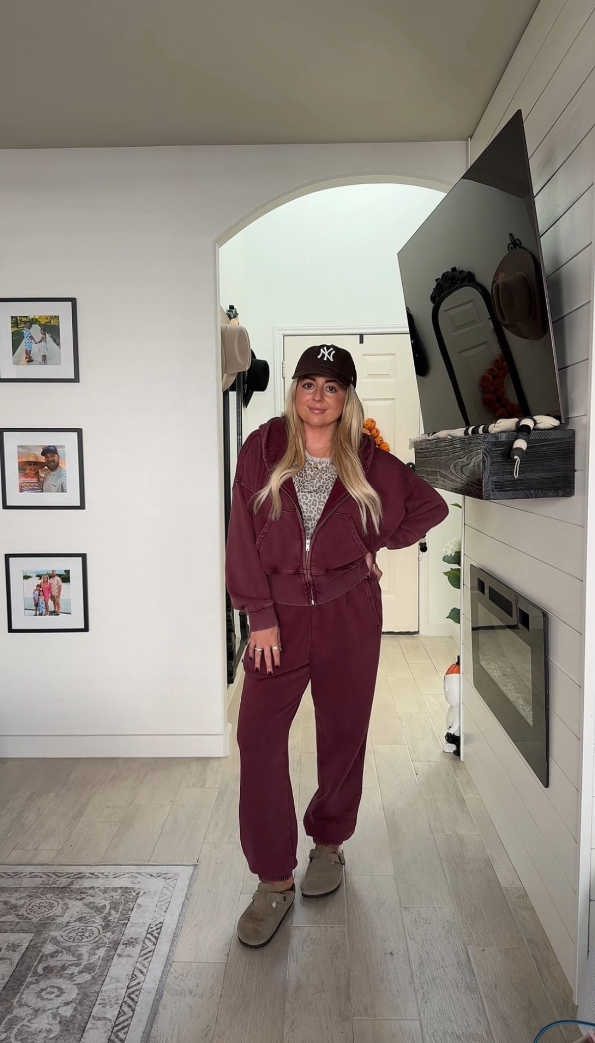 Comfy fall outfit on sale
Matching set m
Leopard tee m
Clogs tts
Gap outfit 

#LTKShoeCrush #LTKSaleAlert #LTKFindsUnder100