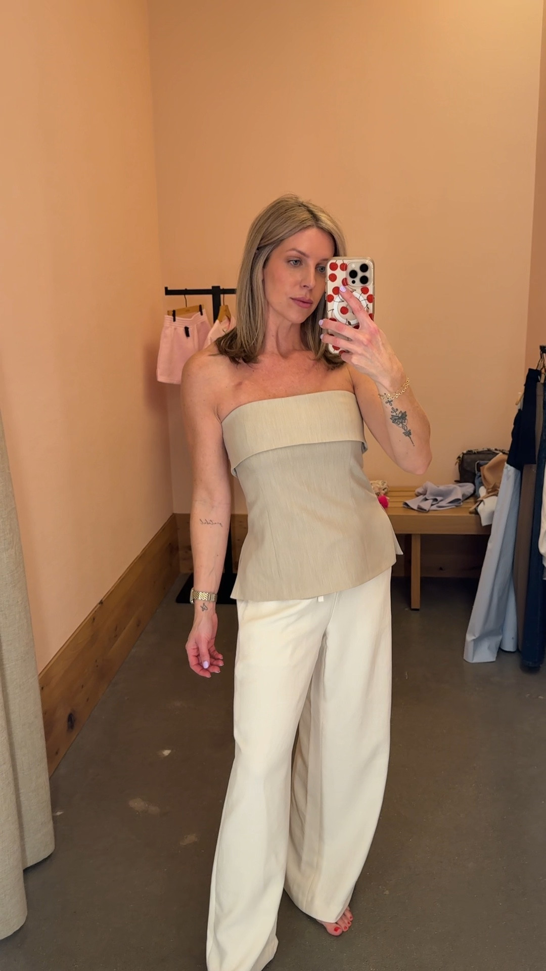 Hands down my favorite outfit I bought at @Aritzia was this number! My goal this year is to build my capsule wardrobe and Aritzia helpee me do just that! These are their very viral Lodge pant and Element Tube Top. Both are so comfy, so flattering, and again can be dressed up or down! 
✨Wearing a small in the pants and an 8 in the top✨ (for reference I am a 34DD)

#LTKWorkwear #LTKmomlife #LTKOver40