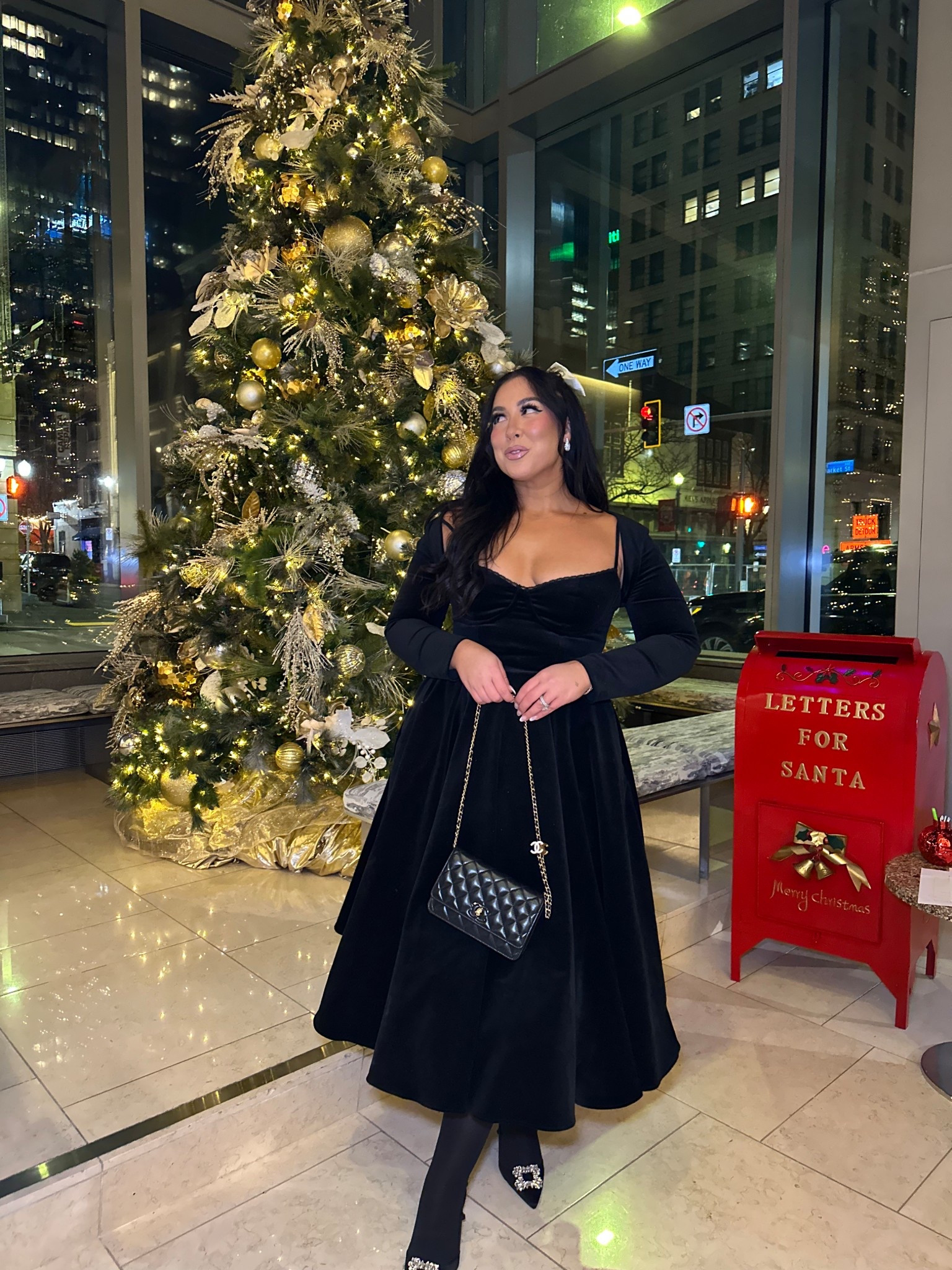 Velvet dress for the holidays!
-
-
-
Midsize velvet dress, date night outfit, ootd, nordstrom finds

#LTKHoliday #LTKMidsize #LTKWedding