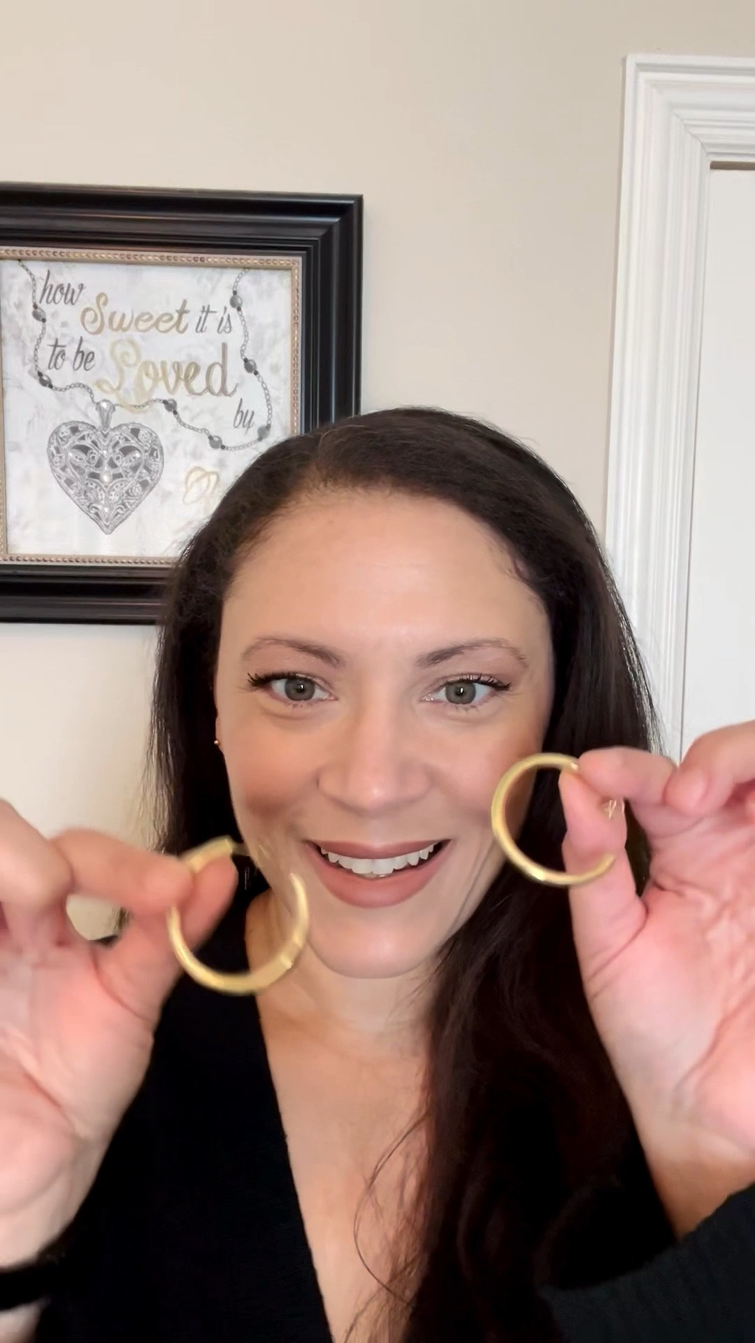 Just showing off my fave  hoop earrings.

Tia Medium hoops
Lipstick in Buffiest

#LTKFindsUnder100 #LTKBeauty #LTKOver40