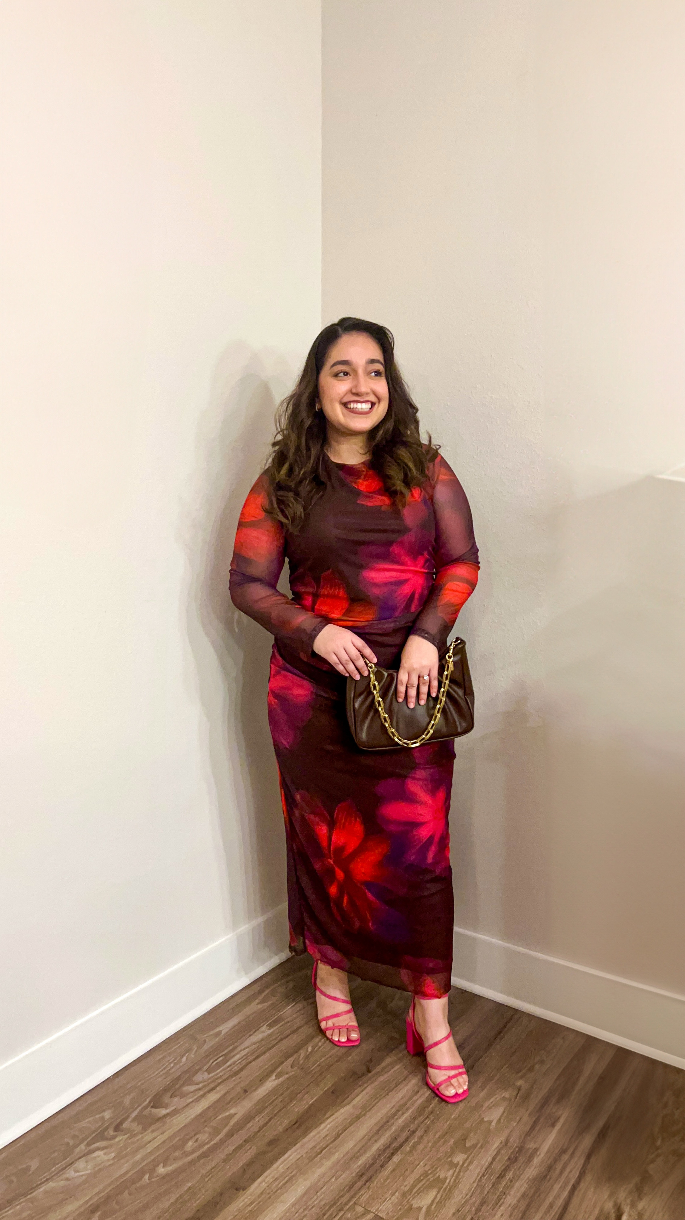 Happy Valentine’s Day, y’all! 🫶🏼💞

Feeling extra cute in this dress—obsessed with the fit and all the little details! If you still need a last-minute look, grab it now on @MICAS US !
.
.
.
#shopmicas #ValentinesDay #valentines2025 #outfitinspo #maxidress #valentines 

#LTKMidsize #LTKSeasonal #LTKStyleTip