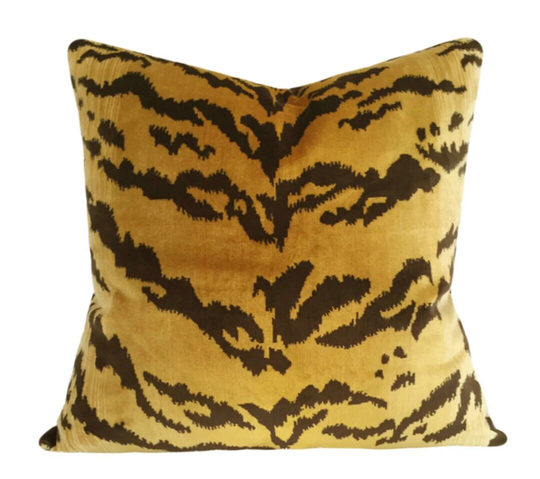 Scalamandre Le Tigre Silk Velvet Pillow Cover Solid Velvet Back - Etsy | Etsy (US)
