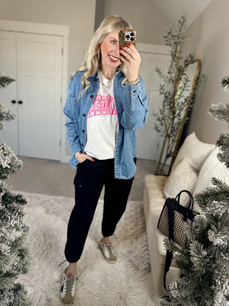 Weekend Walmart wins try on 
Denim jacket- medium 
LA oversized tee- medium 

#LTKstyletip #LTKfindsunder50