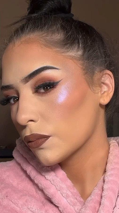 PRE SHOWER MAKEUP! Do you do pre shower makeup?! What are some products you have been wanting to try?! 

Makeup | Makeup Tutorial | Makeup tips | Sephora sale | makeup sale | makeup inspiration |


#LTKbeauty #LTKVideo #LTKxSephora