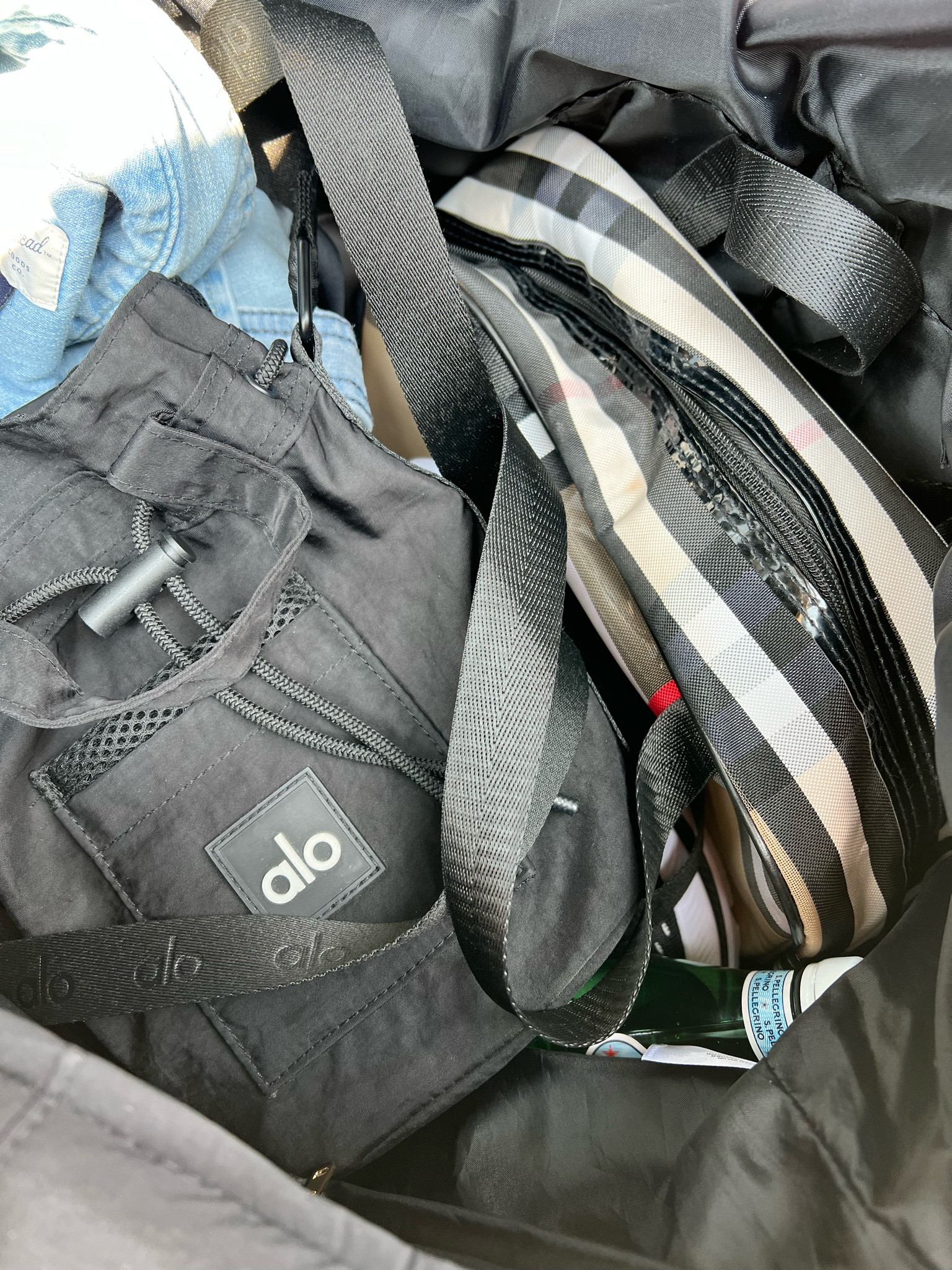 Travel essentials!!



#LTKFind #LTKfit #LTKitbag