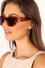 The Carla - Honey Tort | Petal & Pup (US)