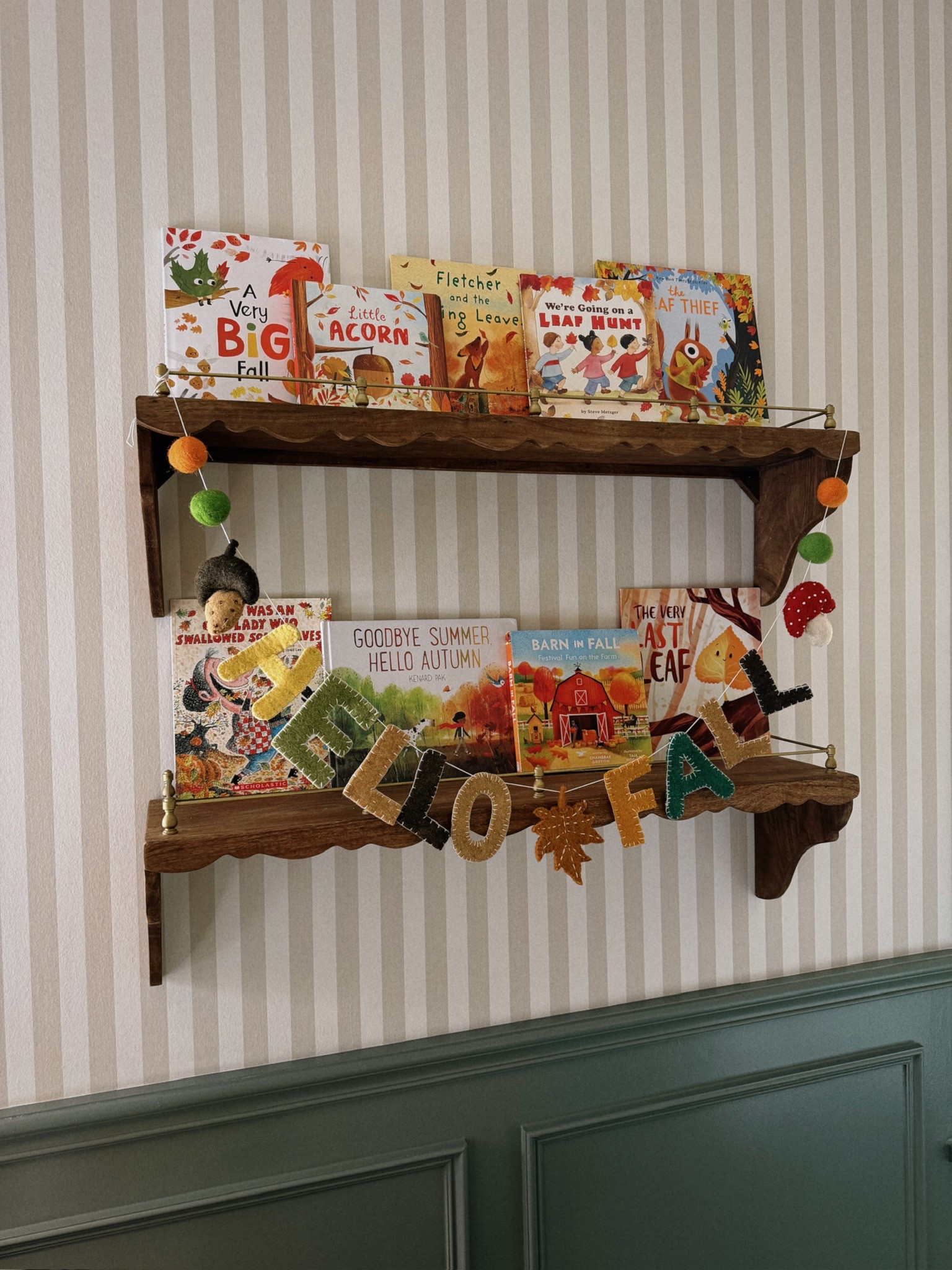EMMETT'S FALL BOOKSHELVES 🍂🤎

#LTKKids #LTKHome #LTKmomlife