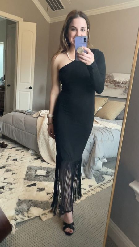 Super comfortable #blackdress for spring or summer! 🖤 #floerns #amazonfind #fringe

#LTKFestival #LTKstyletip #LTKunder50