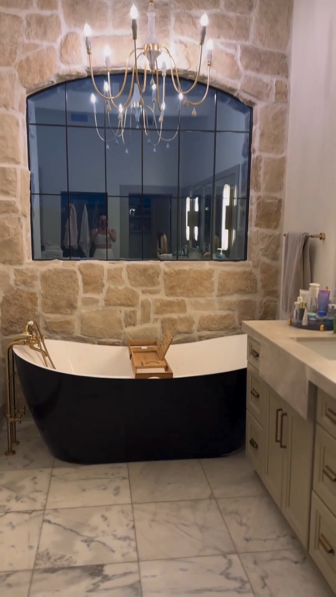 Black bathtub 
chandelier
Bathtub caddy 
Bathroom accessories 



#LTKFind #LTKstyletip #LTKhome