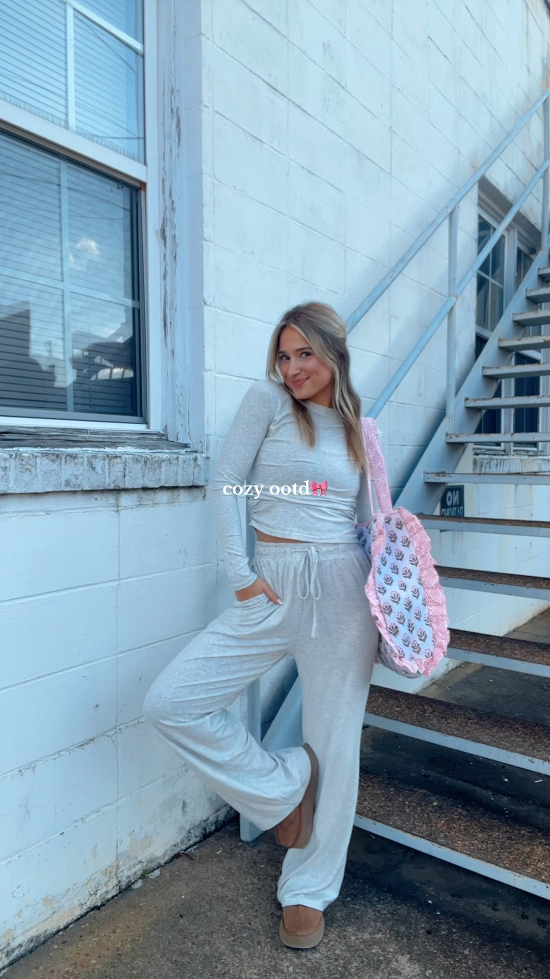 love this set & tote!!! wearing an XS. 
#amazon #amazonsets

#LTKStyleTip #LTKGiftGuide #LTKFindsUnder100