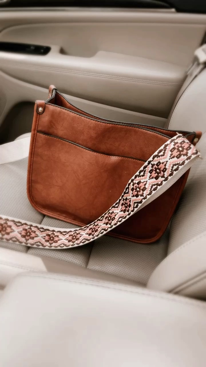 Crossbody purse from Walmart and strap from Amazon!! 

#LTKunder50 #LTKstyletip