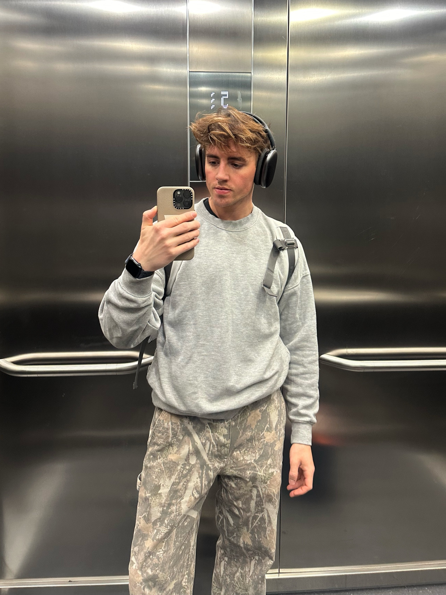 Abercrombie camp trousers for every day and simple grey sweatshirt for men 

#LTKfindsunder100 #LTKbump #LTKmens