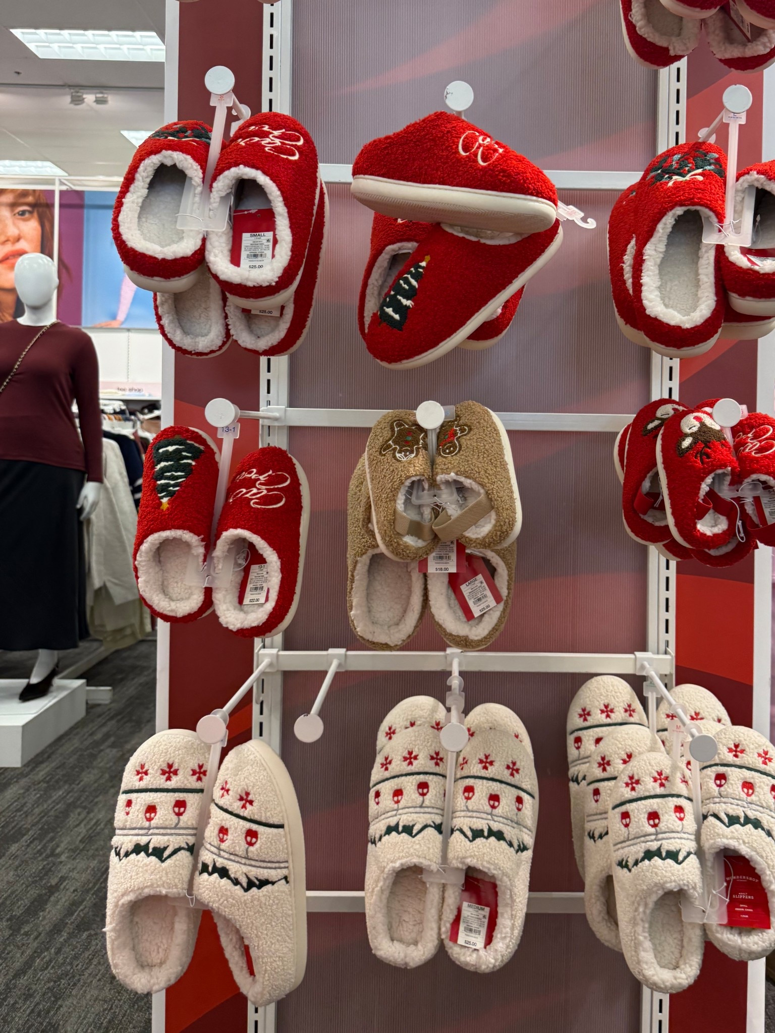 Holiday shop @target is here and these slippers are so cute!  

#LTKFamily #LTKShoeCrush #LTKHoliday