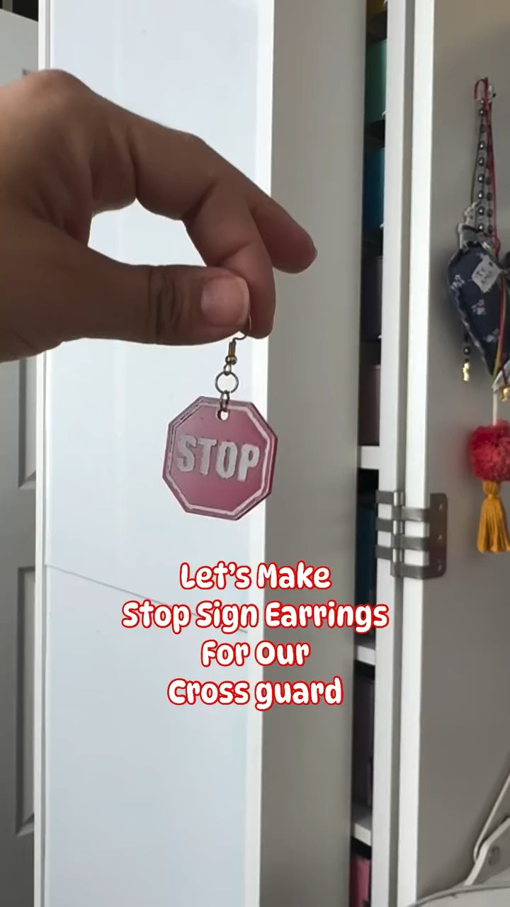 Just crafted the perfect back-to-school gift for our crossing guard with my @glowforge Aura—stop sign-shaped earrings! 🚦✨ These little tokens of appreciation are a fun way to say thanks for keeping our kids safe every day. 

Who knew back-to-school gifts could be so stylish? 

#GlowforgeAura #CraftyGifts #BackToSchoolMagic #CrossingGuardAppreciation #MakersGonnaMake #craftymama #craftymom #diygifts