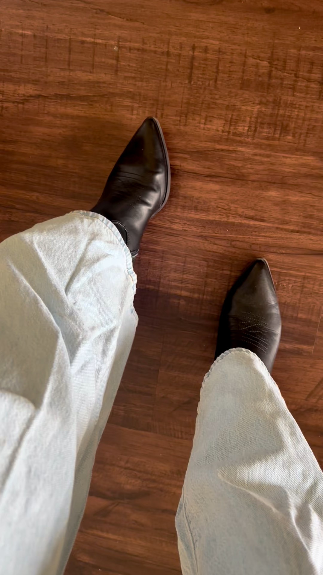 My fav New boots from target! Linked below! 

#LTKStyleTip #LTKFindsUnder50 #LTKShoeCrush