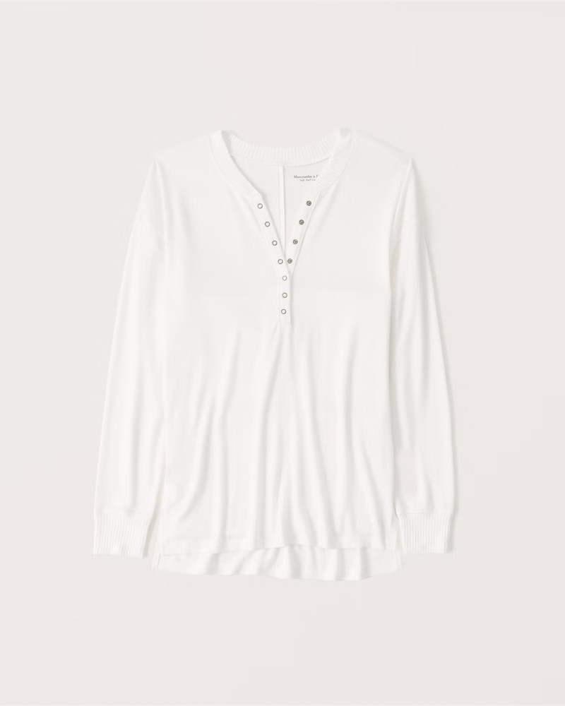 Cozy Oversized Boyfriend Henley | Abercrombie & Fitch (US)