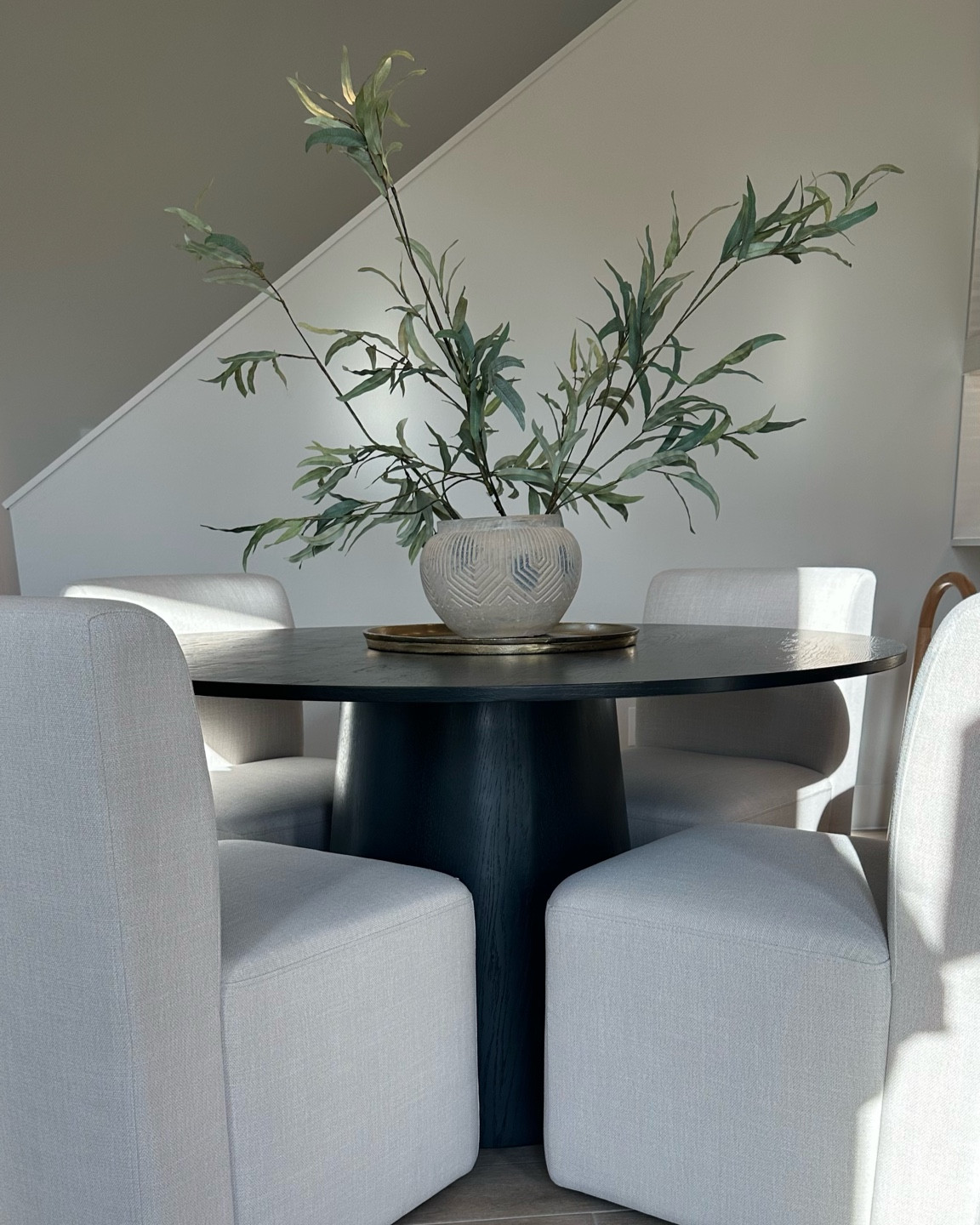 Contemporary Dinning Table 