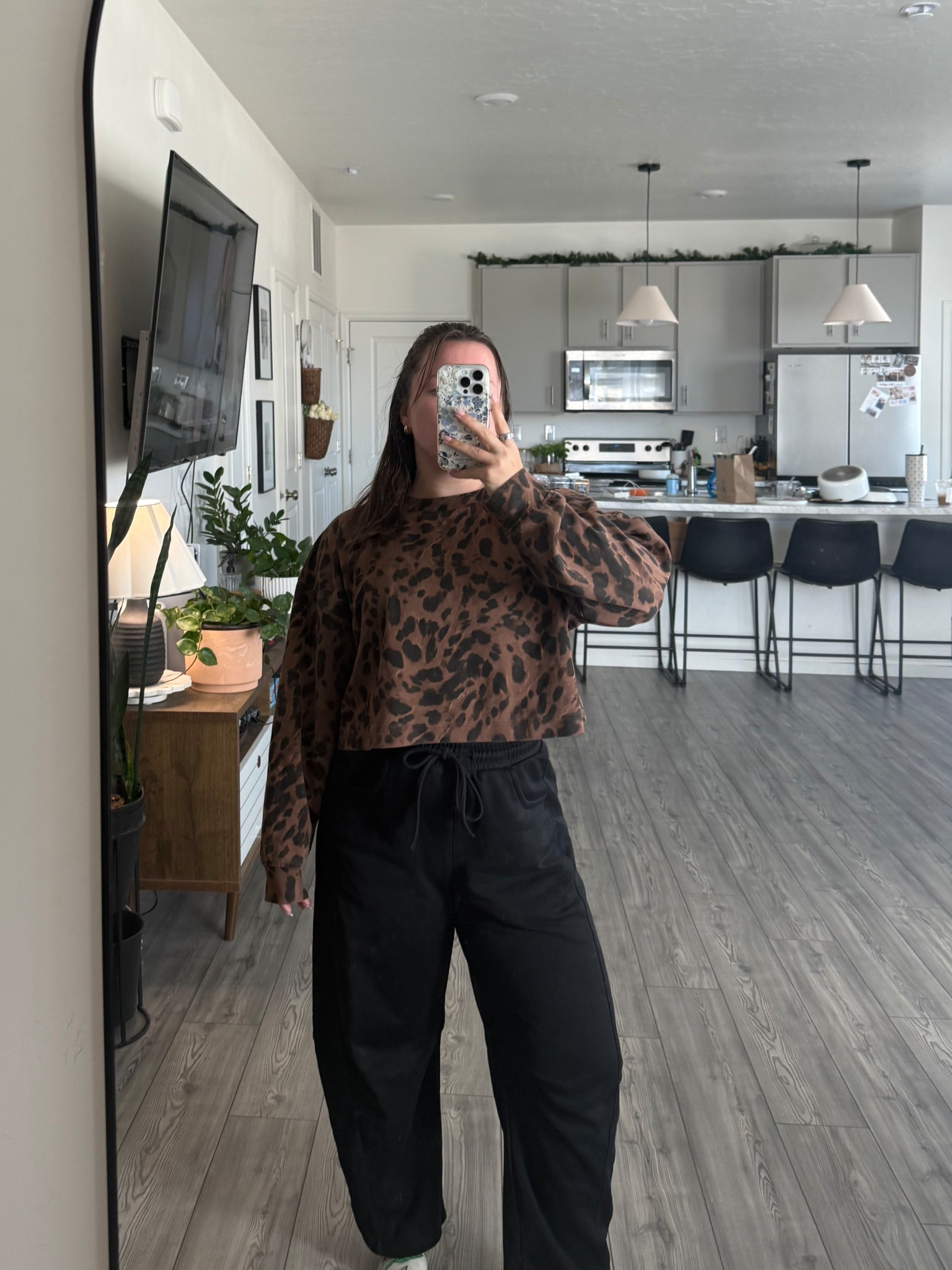 Homebody means comfy clothes foreverrrr 

#LTKselfcare #LTKootd #LTKdayinmylife