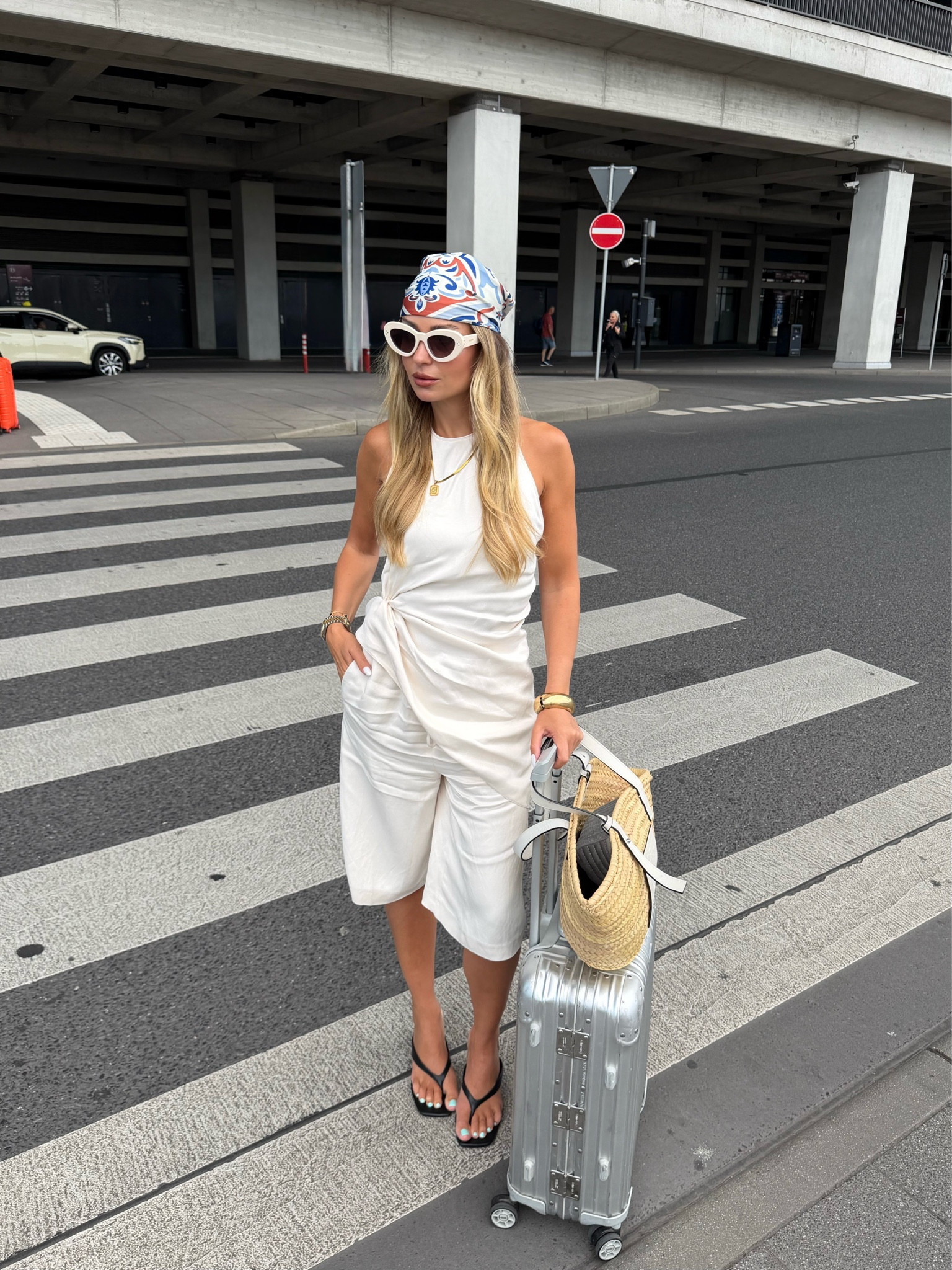 Summer elegant but modern outfit 🤍🩵

#LTKstyletip #LTKeurope #LTKsummer