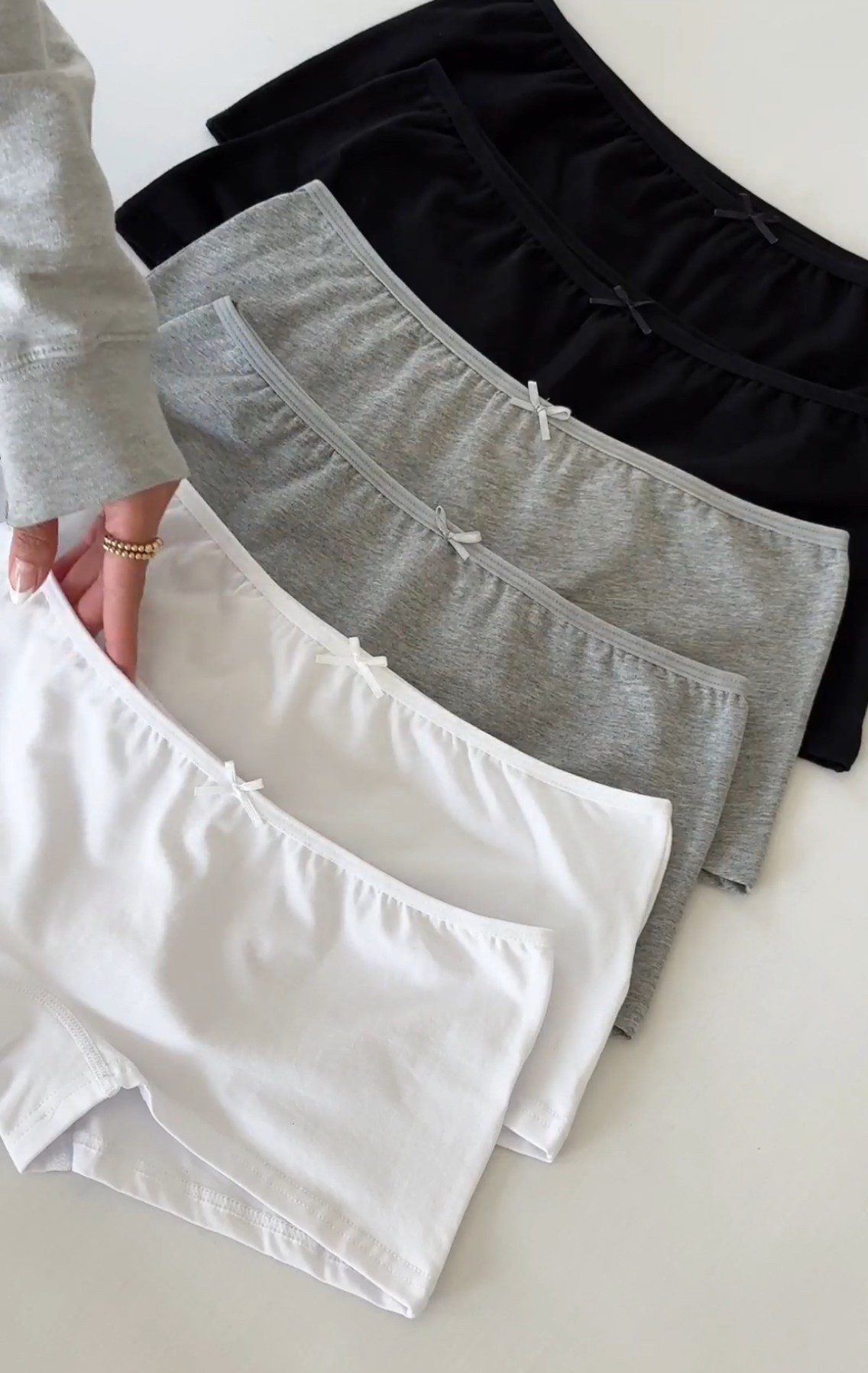 Scroll to shop!! Follow for more!!! Xo! ✨

#LTKGiftGuide #LTKFindsUnder50 #LTKHoliday