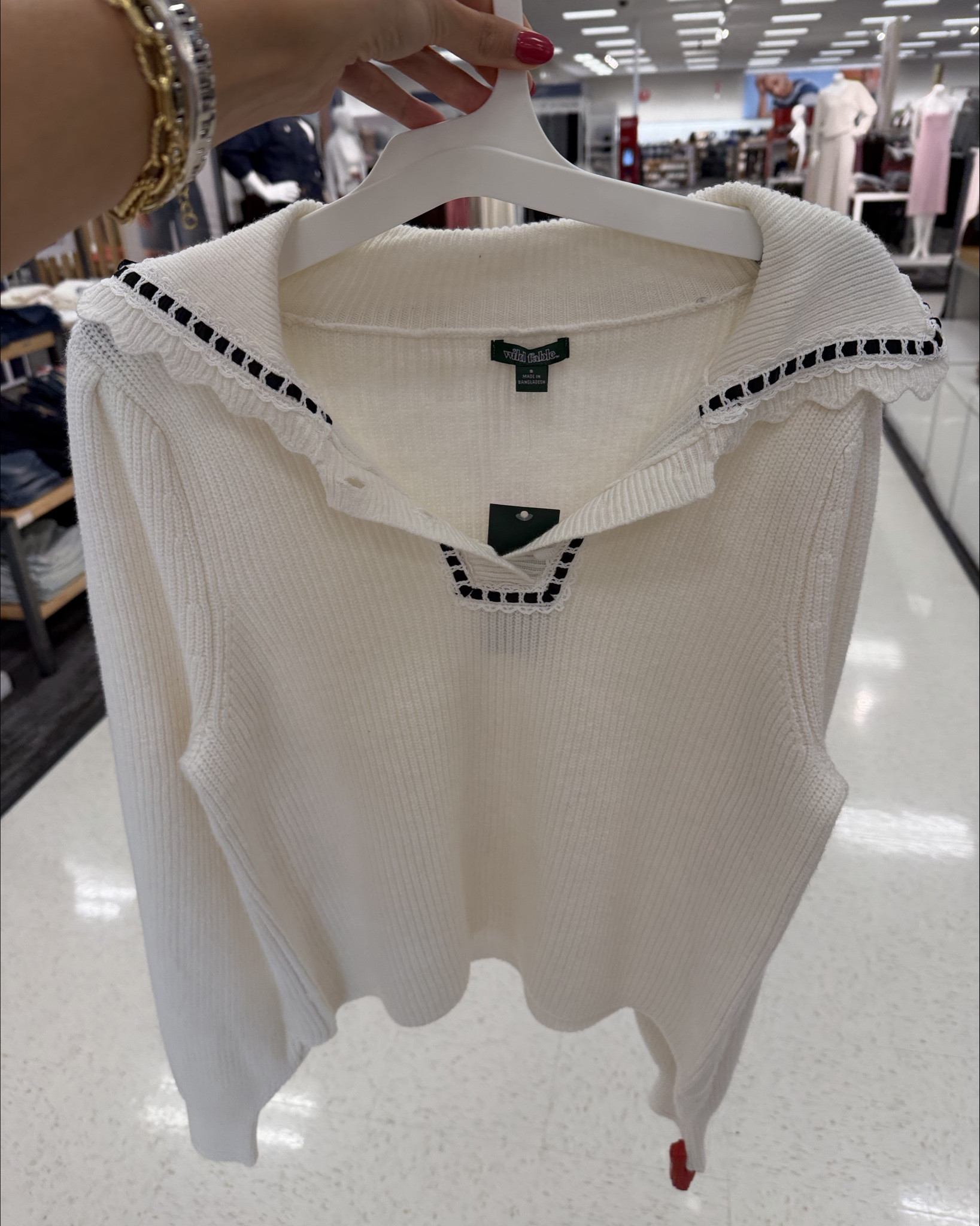 New target fall sweater!! So fun and girly for an easy fall outfit 

#LTKFindsUnder50 #LTKSeasonal #LTKStyleTip