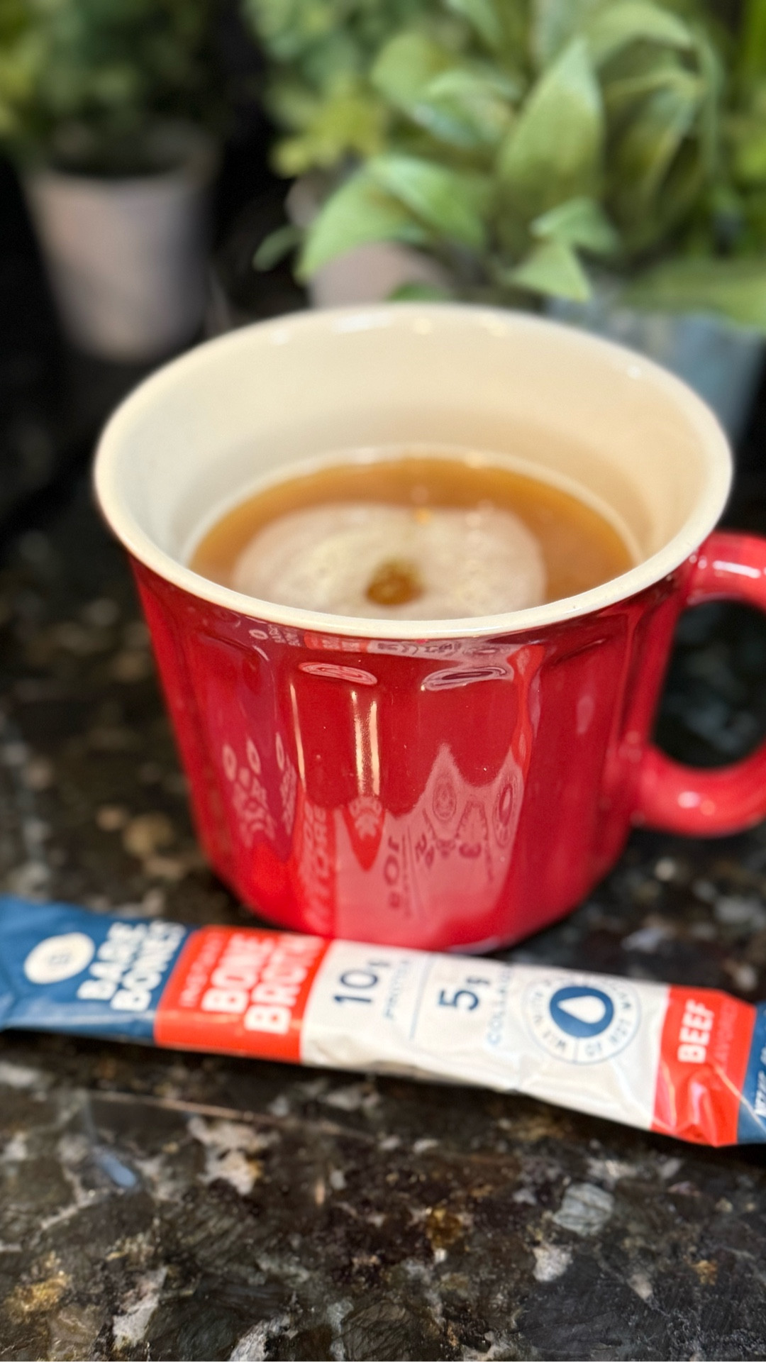 Bone broth is a great option to help us meet our protein goals with 10g of protein per serving and 5g of collagen! 🍵 This is wonderful! Besides being delicious, it's perfect for this season to help us feel cozy and nourished. ❤️💪🏻

#LTKActive #LTKBeauty #LTKfitnessgoals