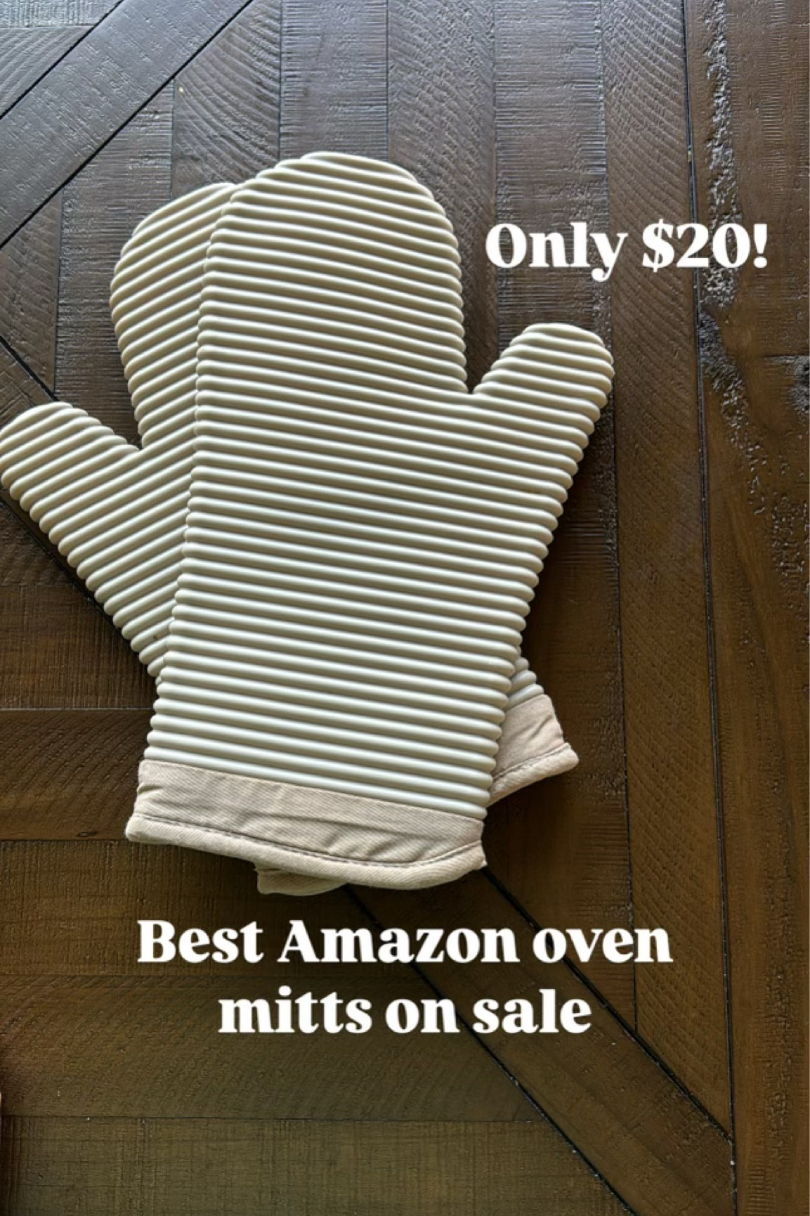 My favorite oven mitts are on sale today! They’re so soft and flexible, so you don’t feel like you’re wrestling with stiff fabric. Plus, the neutral milkshake color is super chic!

#LTKHome